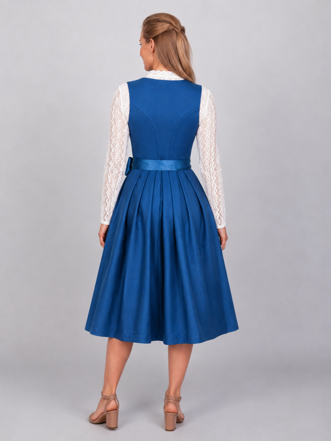 Dirndl Camille	