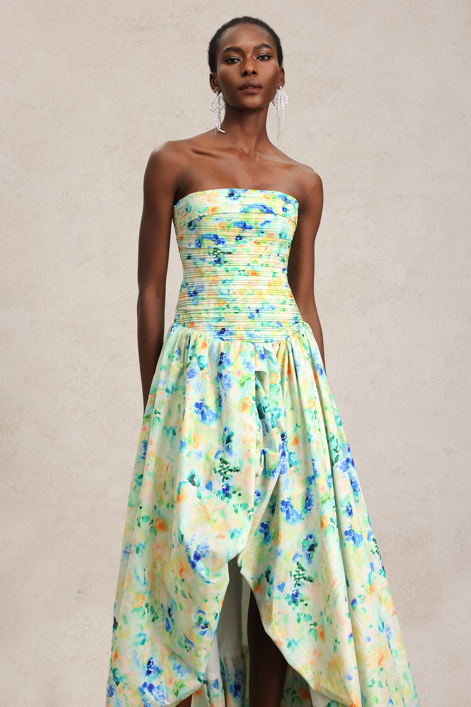 Liliana Sleeveless Floral Printed Folds Maxi Dress