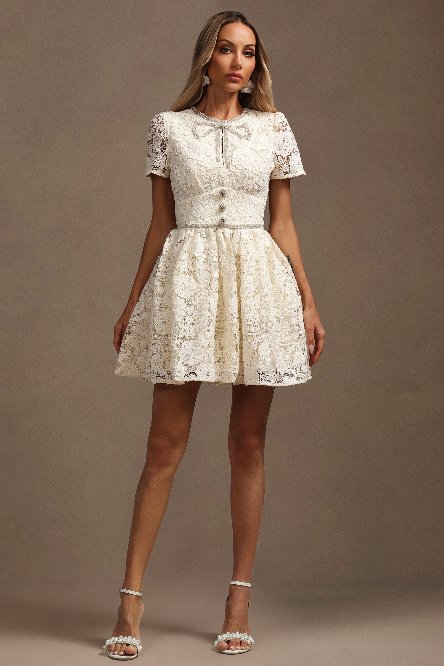 Sukia Short Sleeves Diamond Bowknot Lace Mini Dress