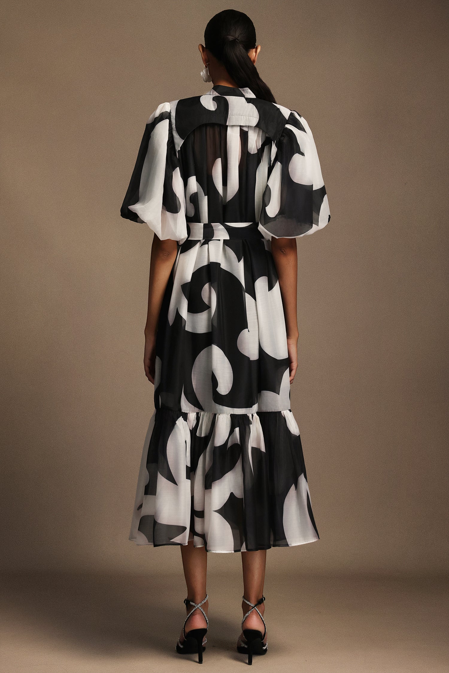 Jacqueline Round Neck Floral Printed Short Sleeves Maxi Dress