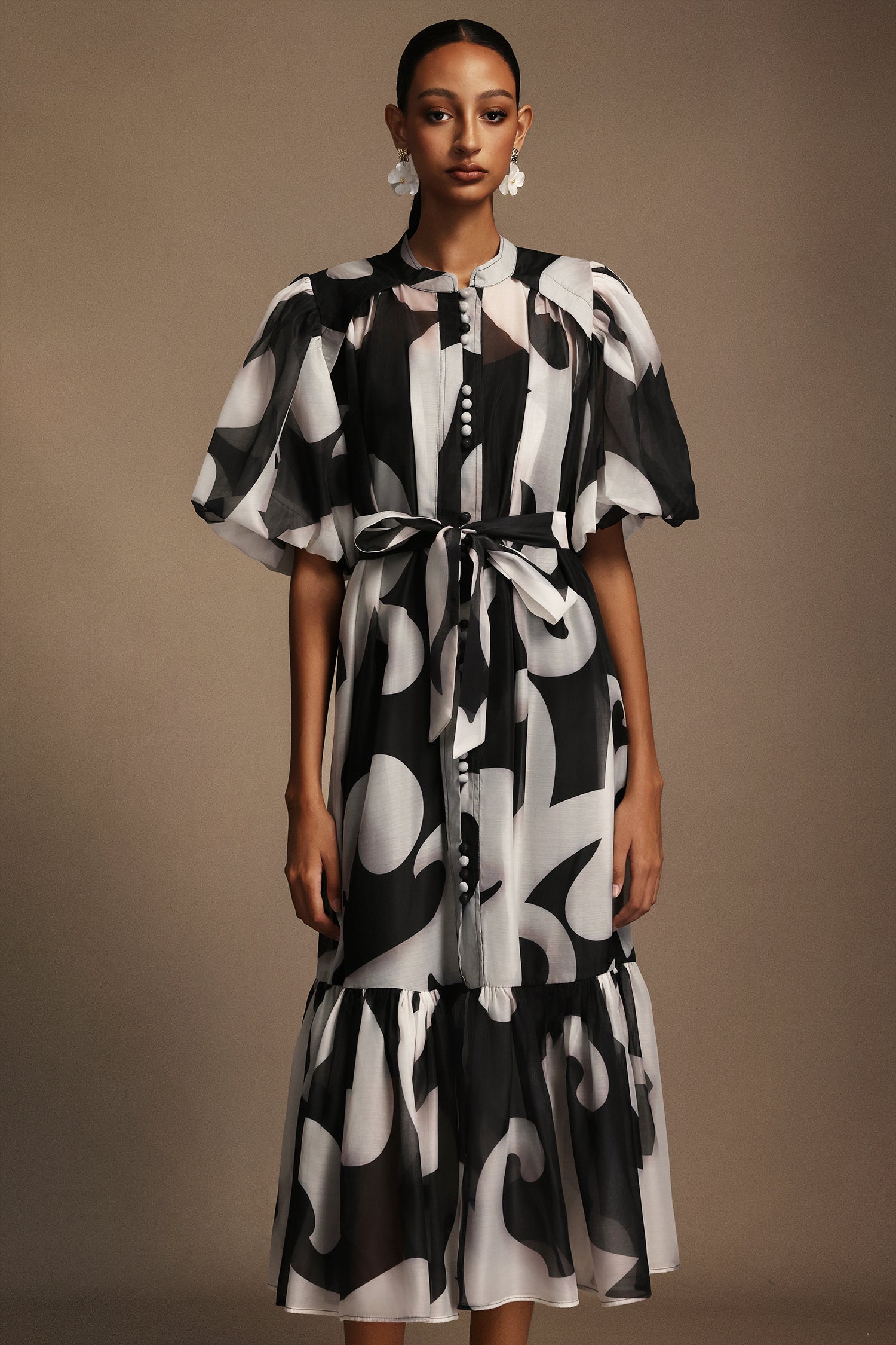 Jacqueline Round Neck Floral Printed Short Sleeves Maxi Dress