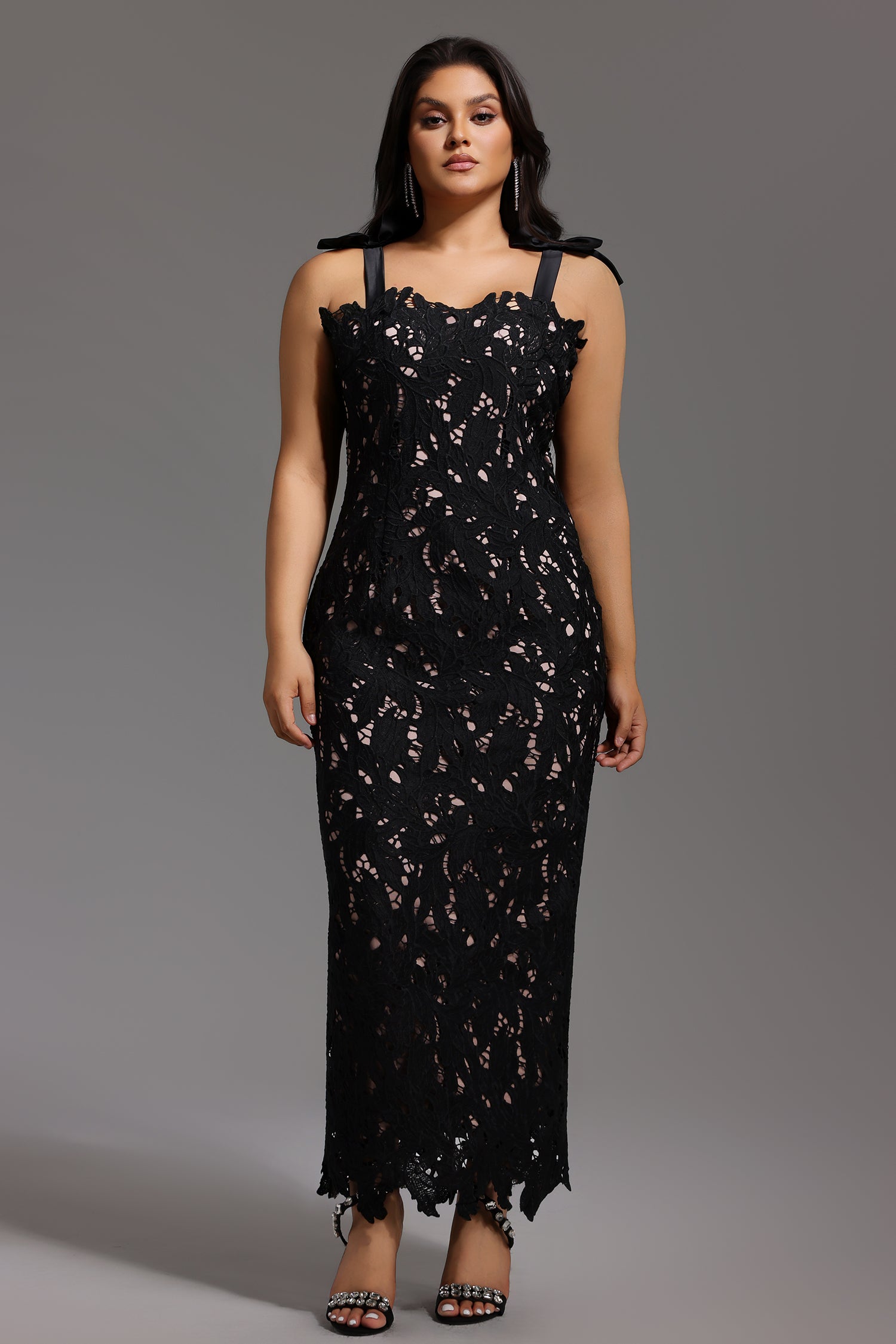 Lucretia Sleeveless Lace Bow Maxi Dress