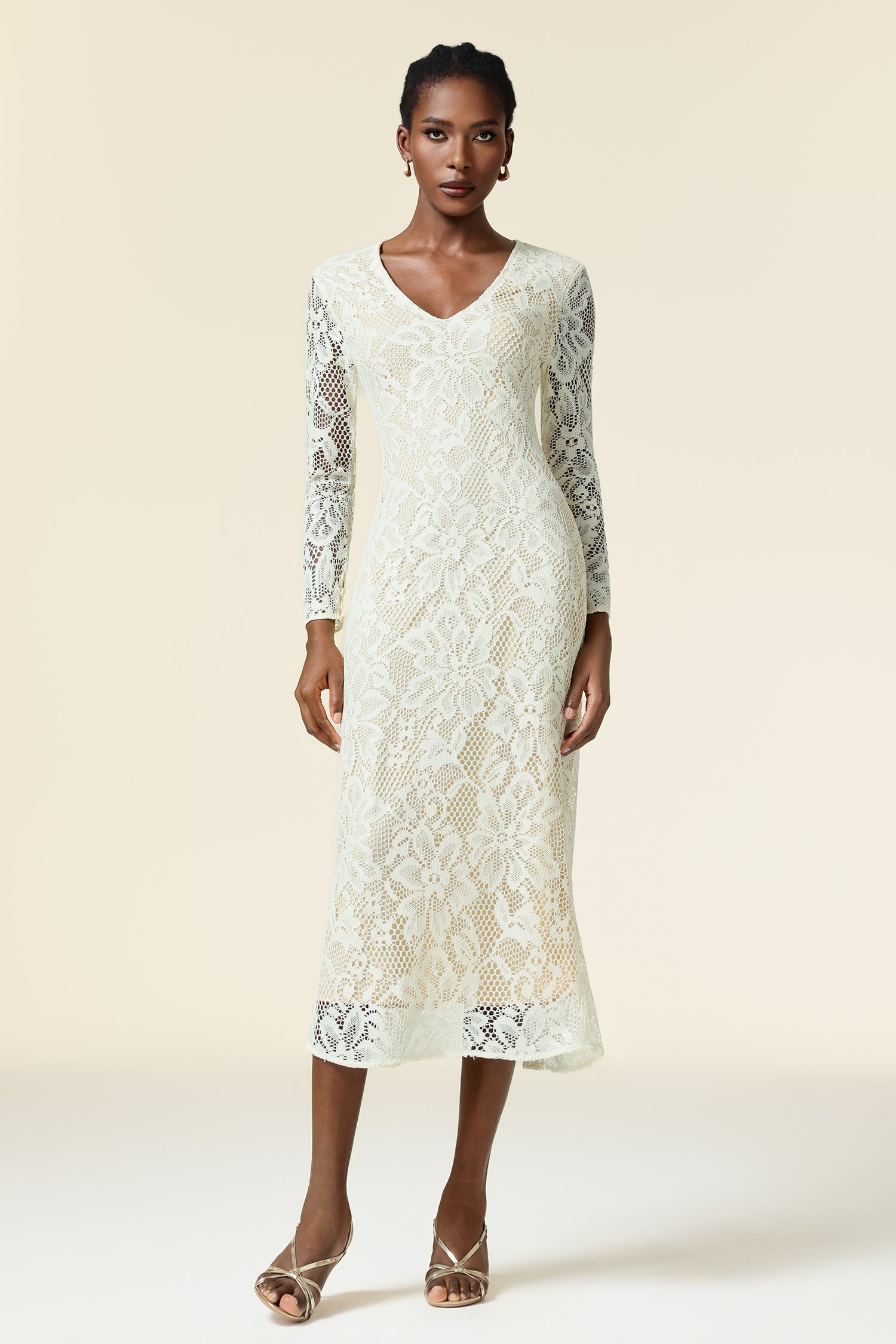 Klaria V-Neck Long Sleeves Embroidery Maxi Dress