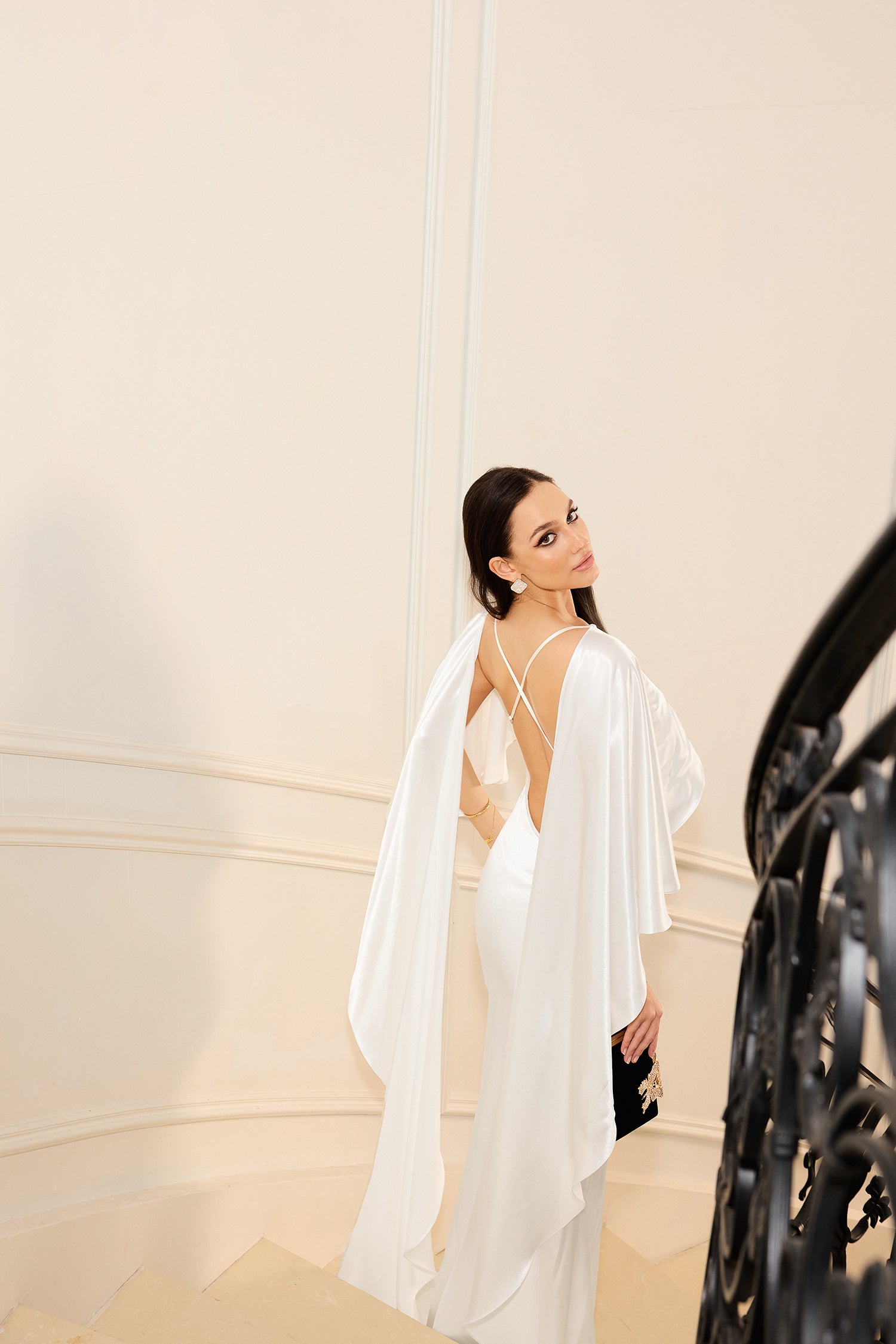 Winmy Shawl Backless Slimming fish tail maxi dress