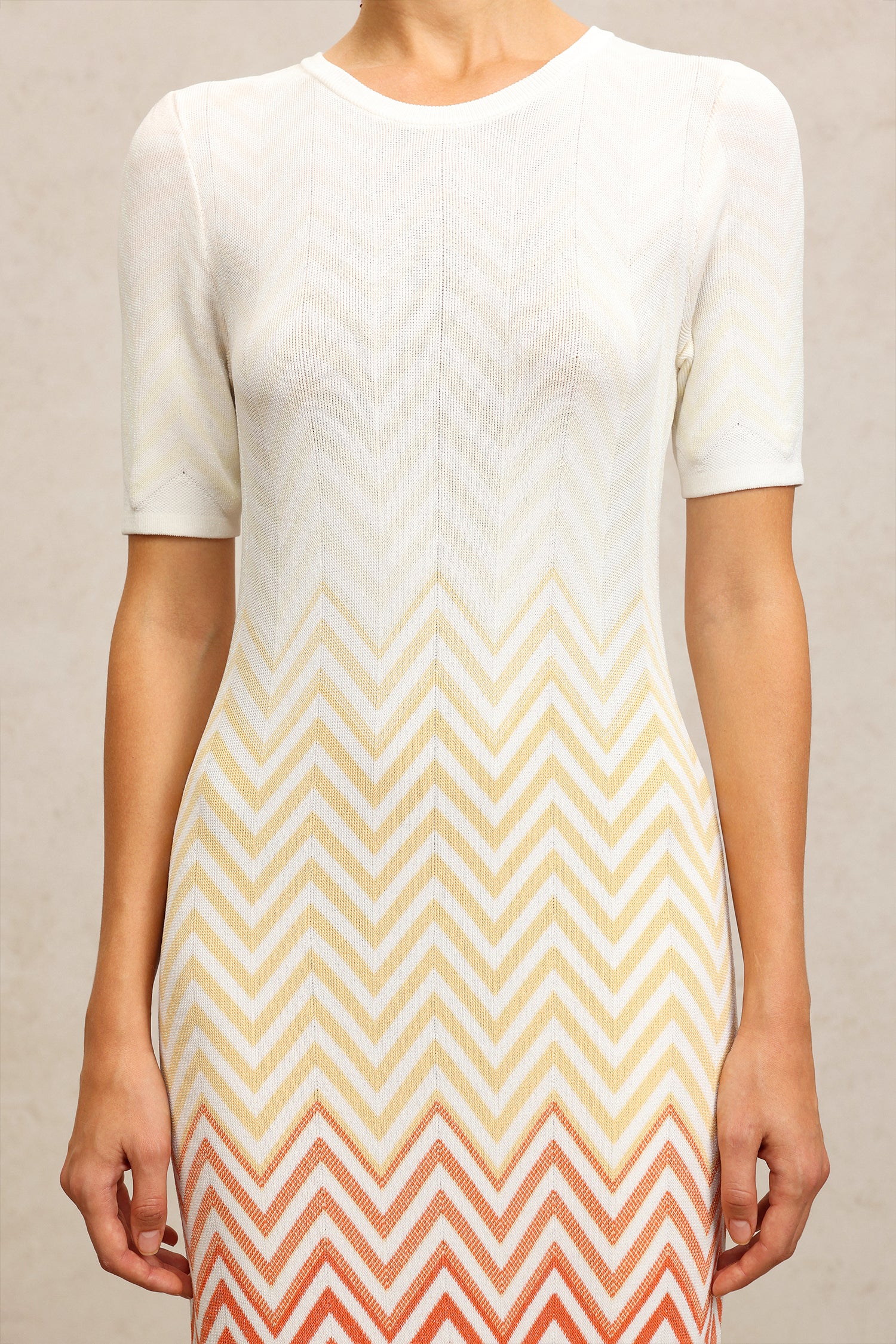 Viney Round Neck Short Sleeves Midi Dress