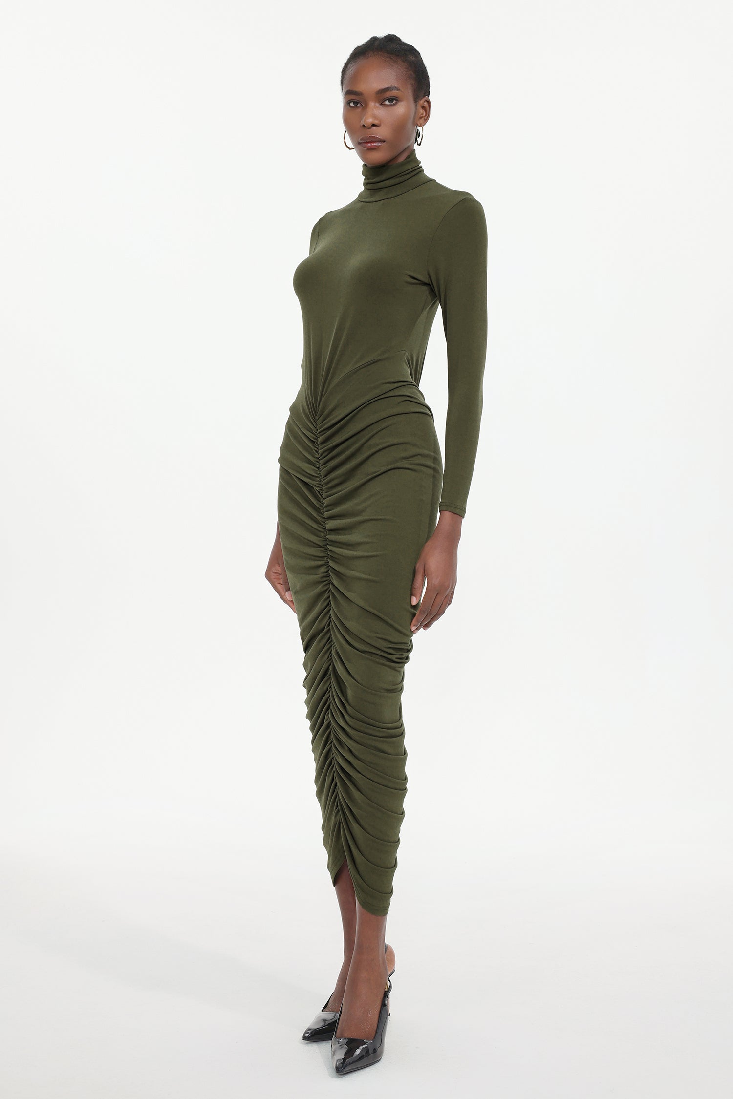Tesare Elegant Contour Long Sleeve Ruched Knit Maxi Dress