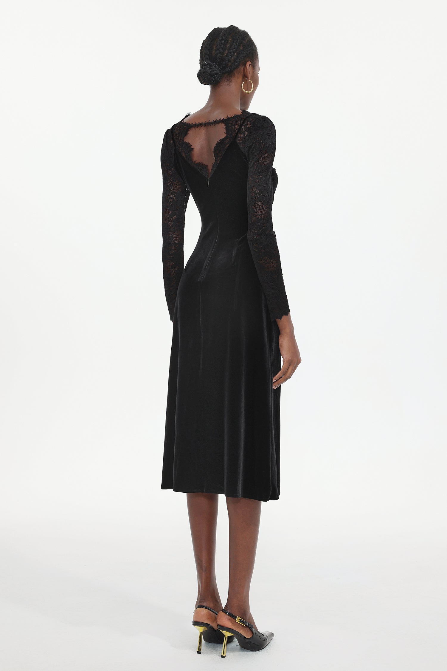 Gianna Elegant Contour Long Sleeve Lace Velvet Maxi Dress