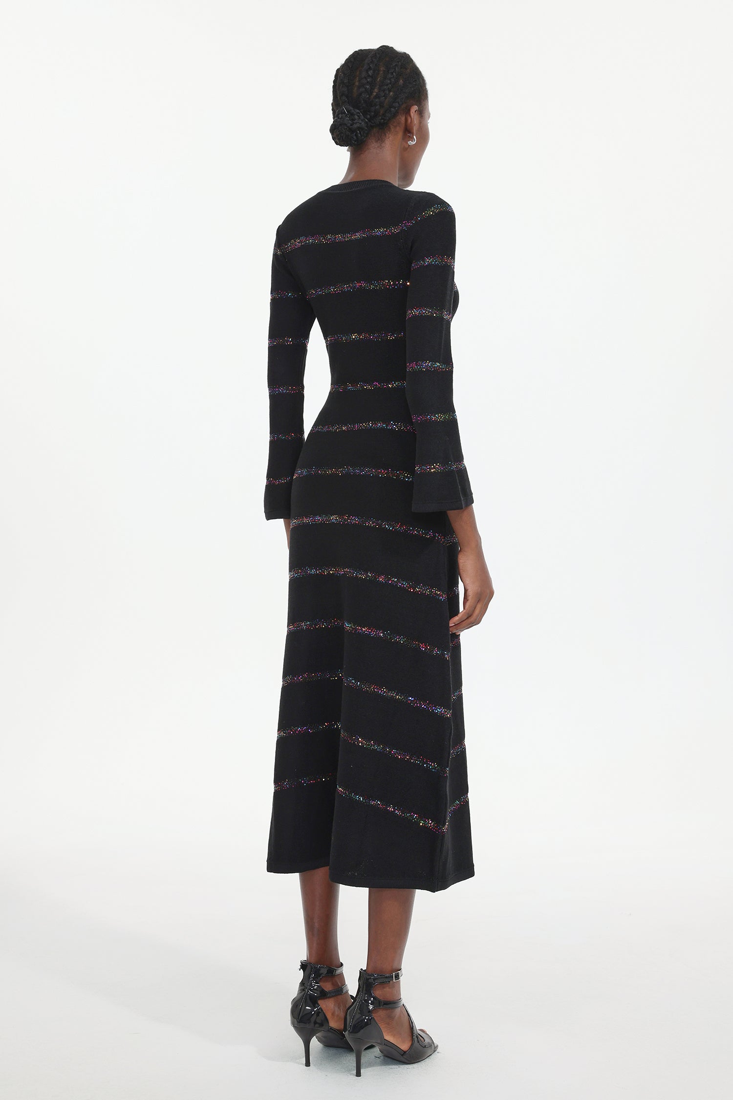 Jikisy Elegant Embellished Round Neck Long Sleeve Knit Maxi Dress