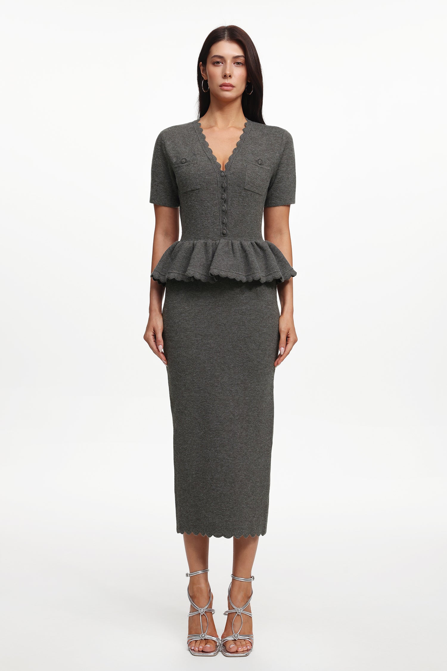 Hiata Elegant Contour V Neck Short Sleeve Ruffle Knit Maxi Dress