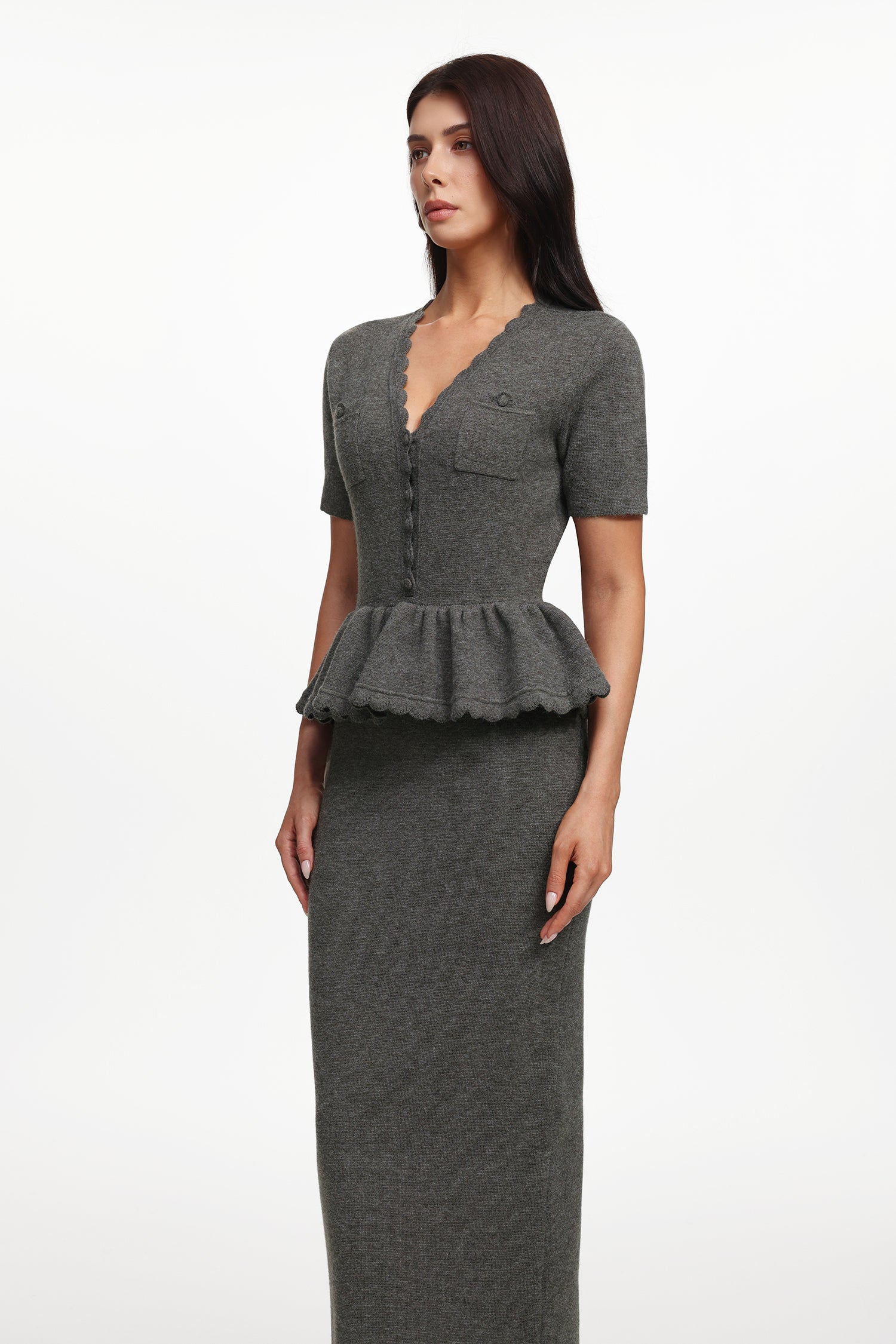 Hiata Elegant Contour V Neck Short Sleeve Ruffle Knit Maxi Dress