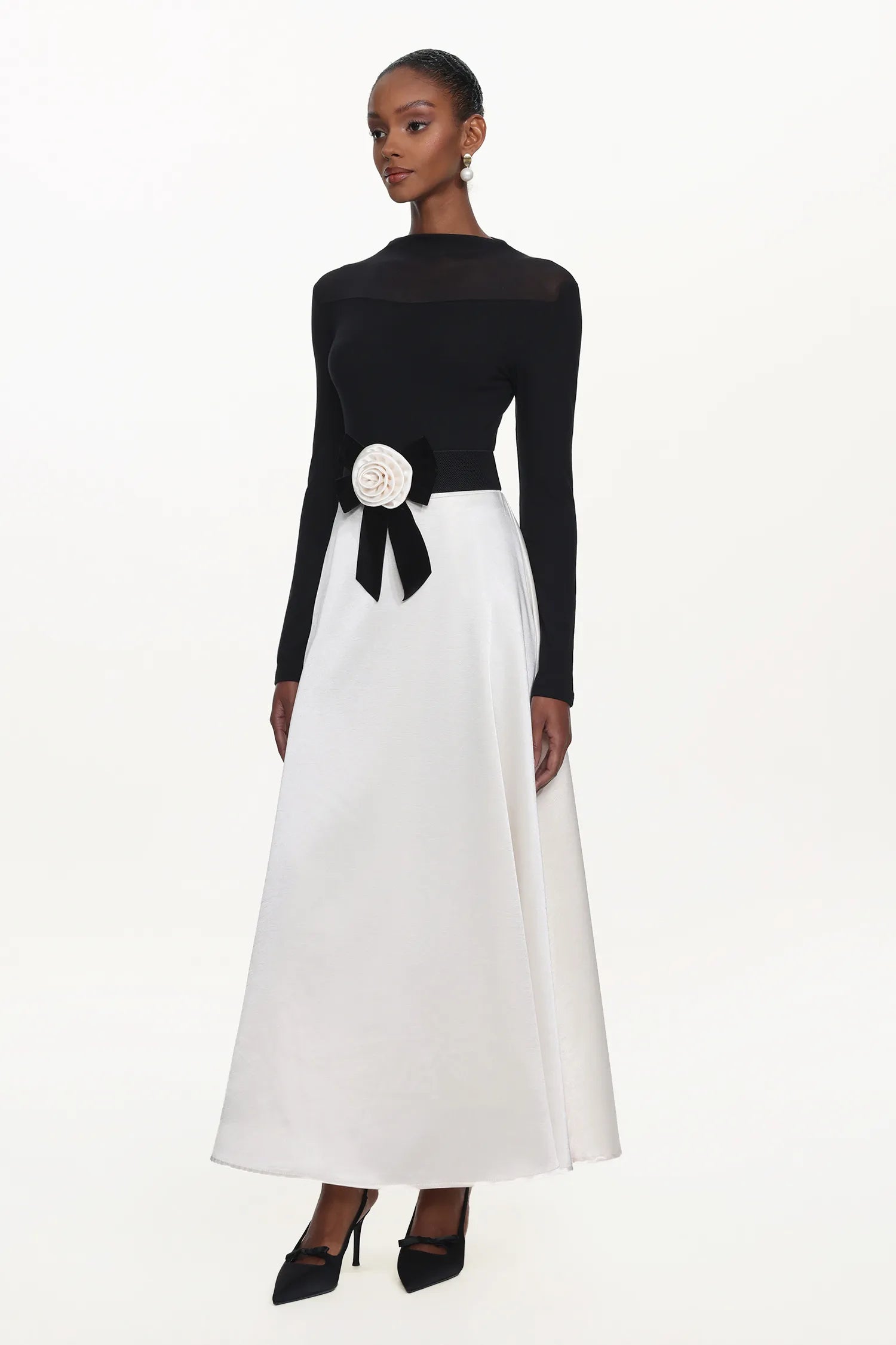 Heloise Elegant Contour Long Sleeve Contrast Floral Maxi Dress