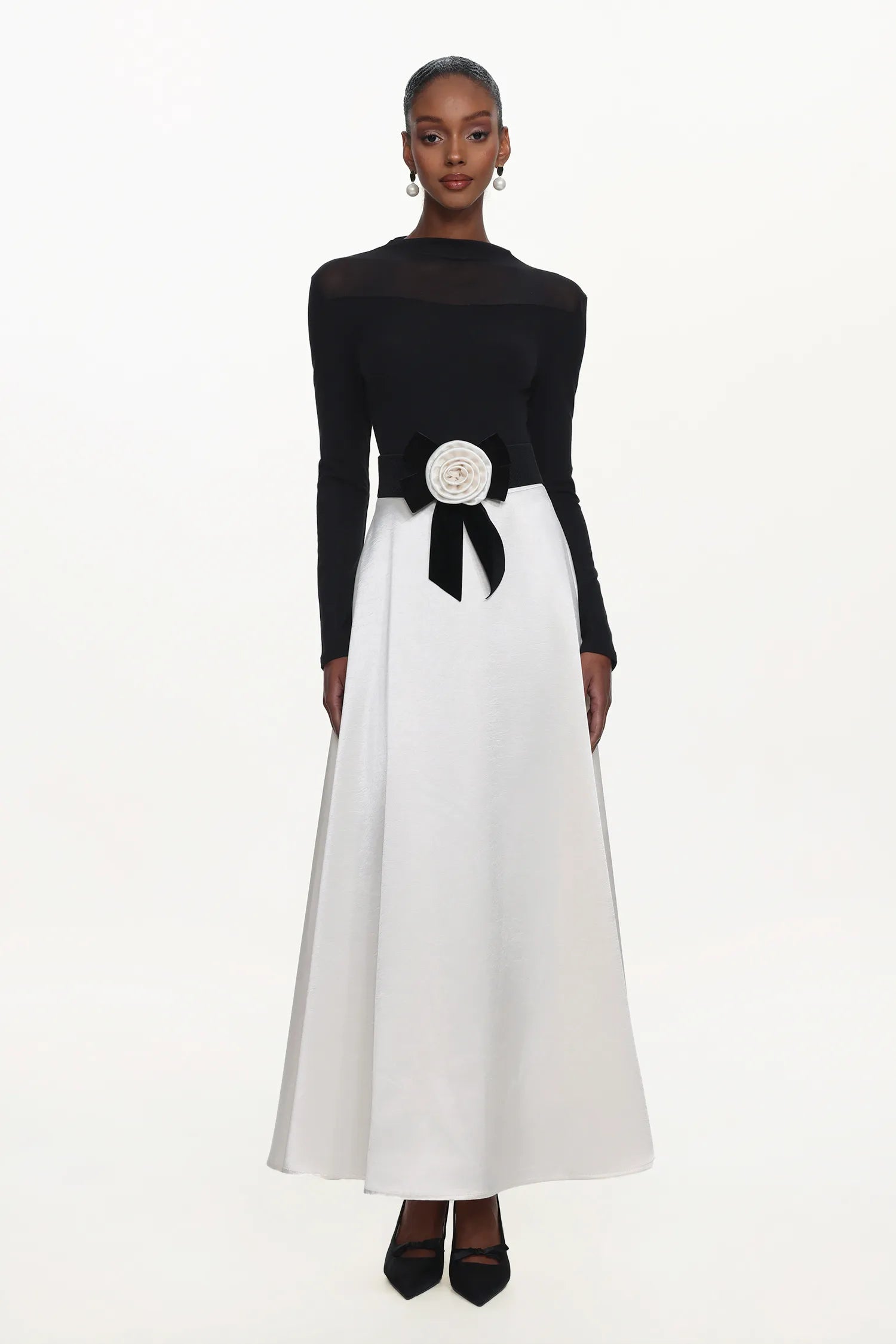 Heloise Elegant Contour Long Sleeve Contrast Floral Maxi Dress