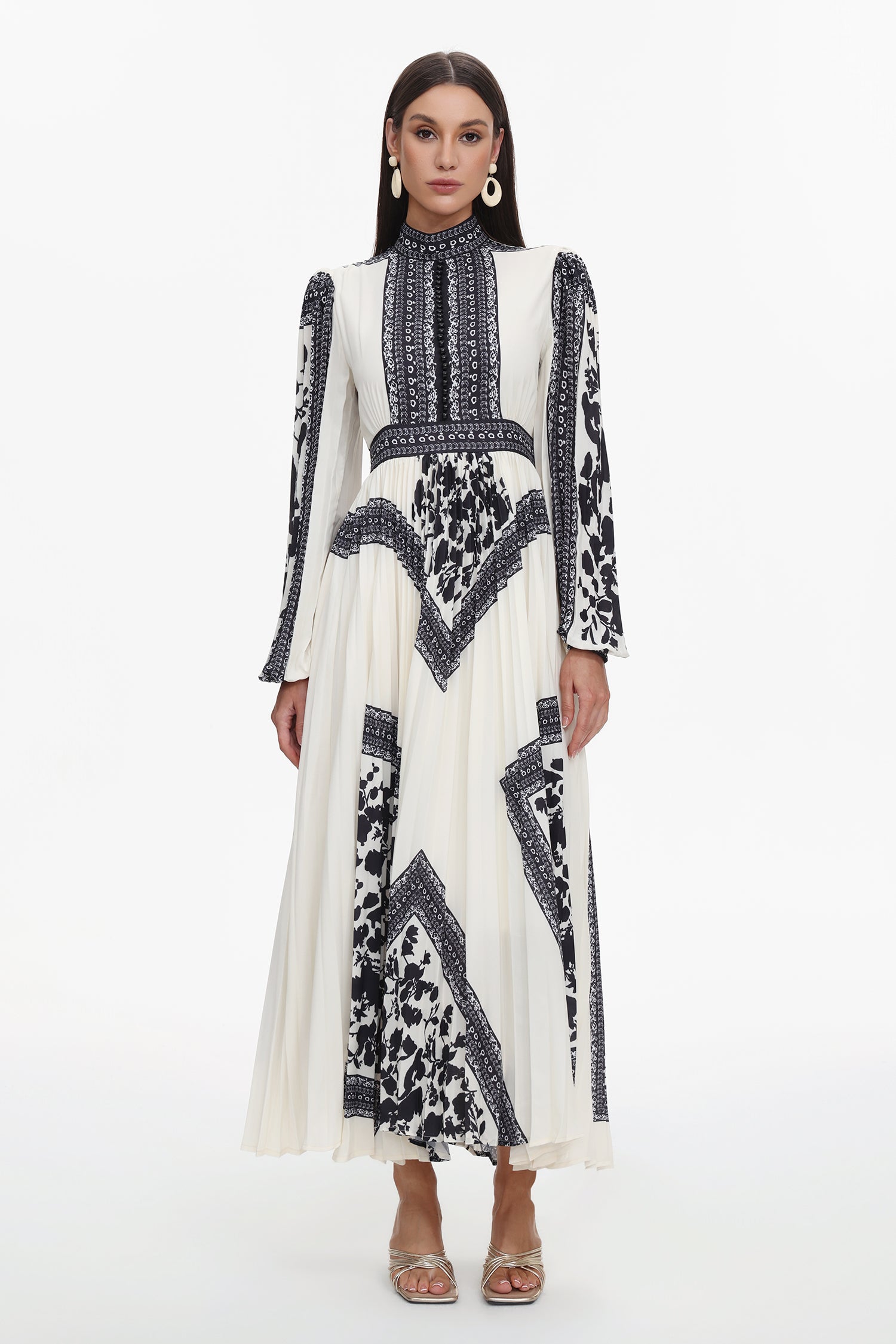 Sahara Resort Flowy Pleated Long Sleeve Printed Chiffon Black Maxi Dress	
