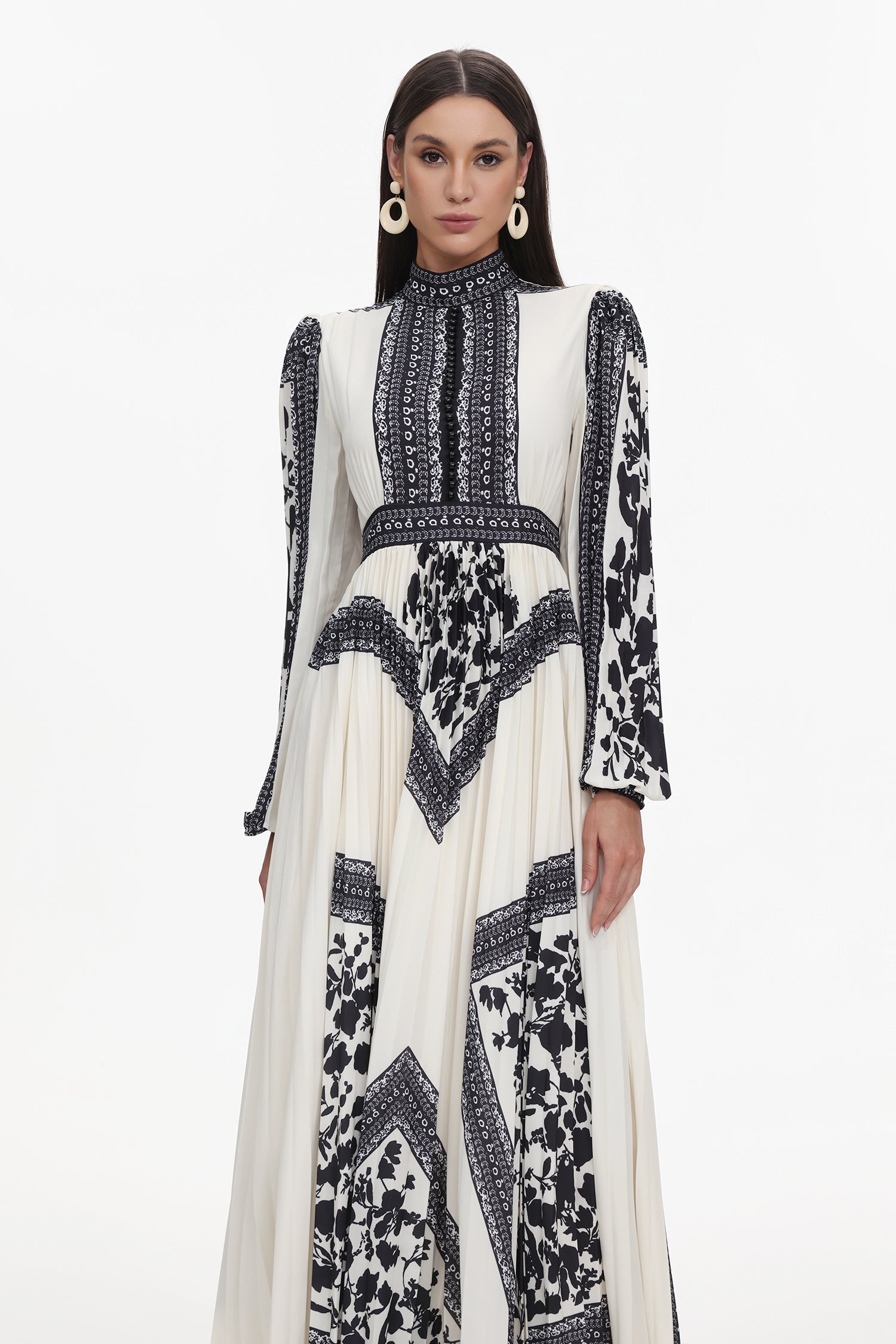 Sahara Resort Flowy Pleated Long Sleeve Printed Chiffon Black Maxi Dress	