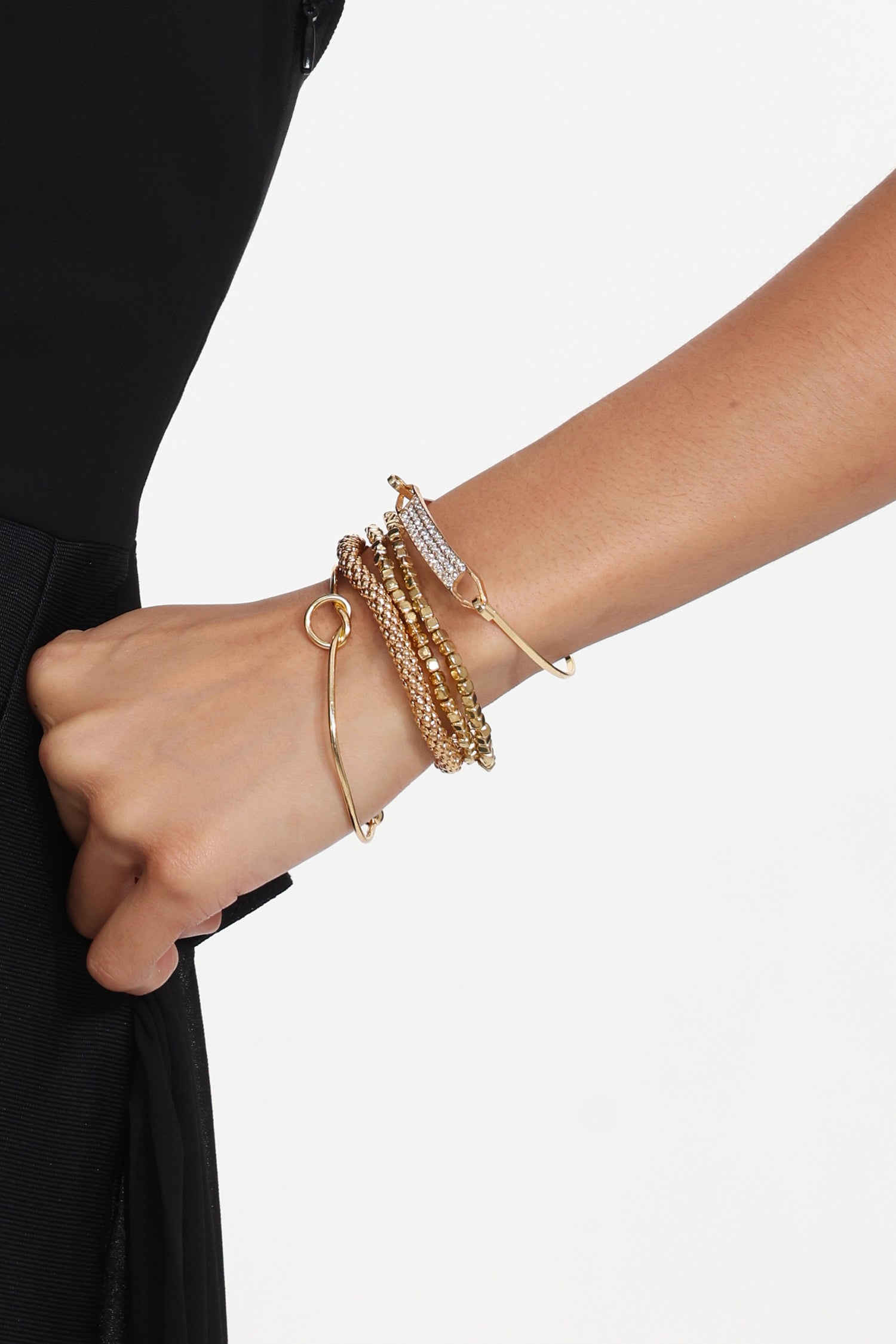 Liopa Square  Diamond Metal Multichain Bracelet Set	