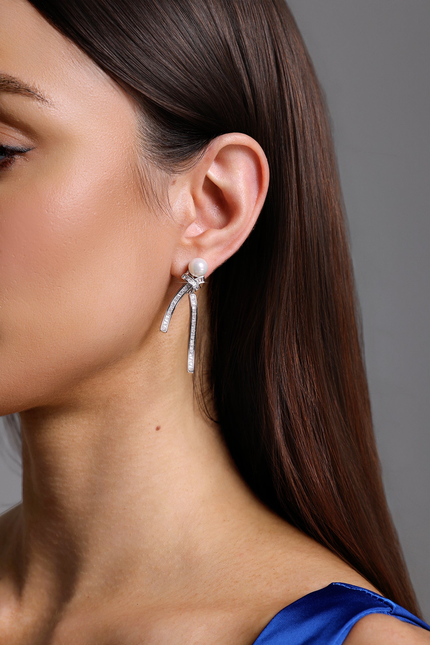 Sydney Bow Pearl Diamond Earrings	