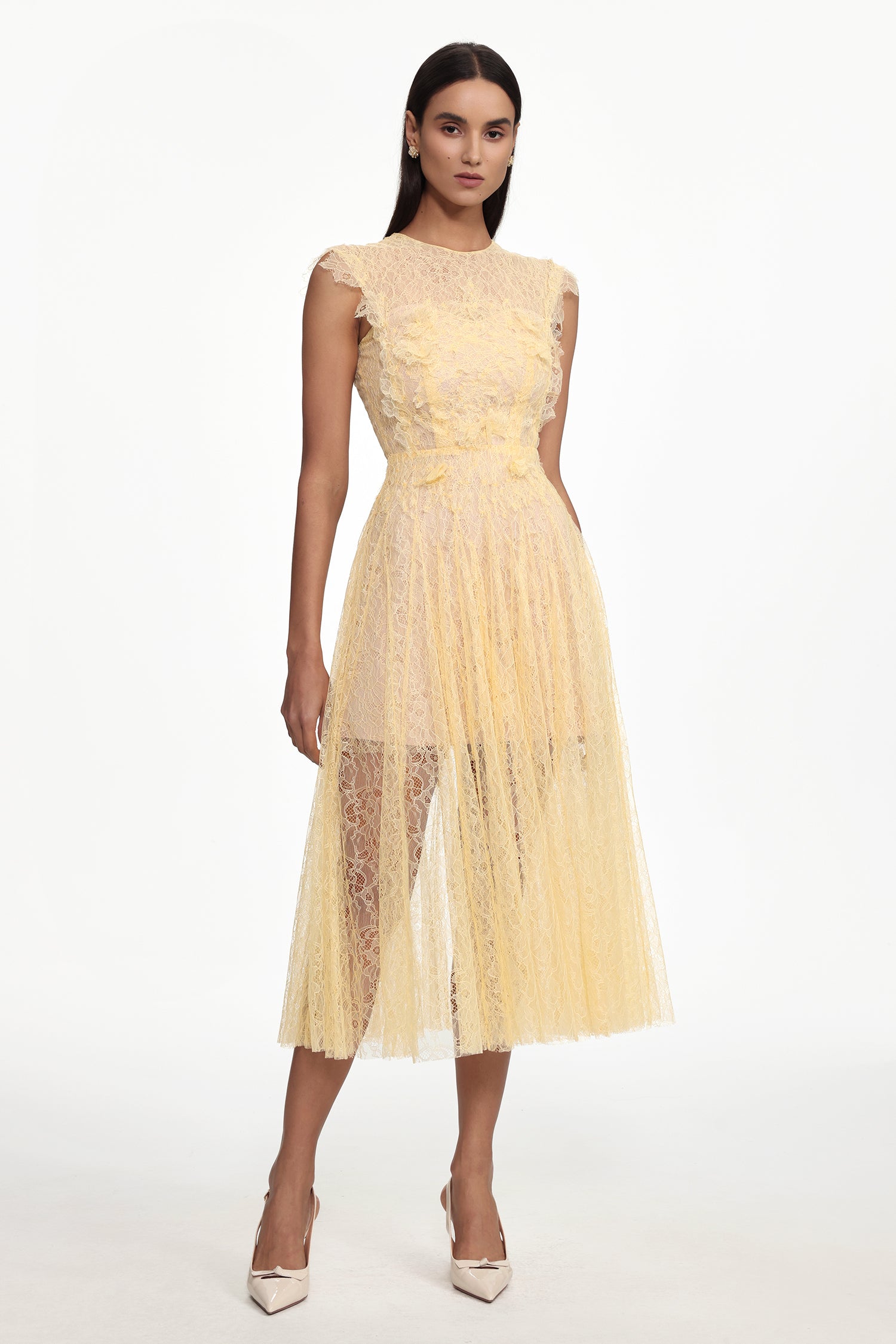 Kaidi Romantic Flowy Sleeveless Lace Maxi Dress	