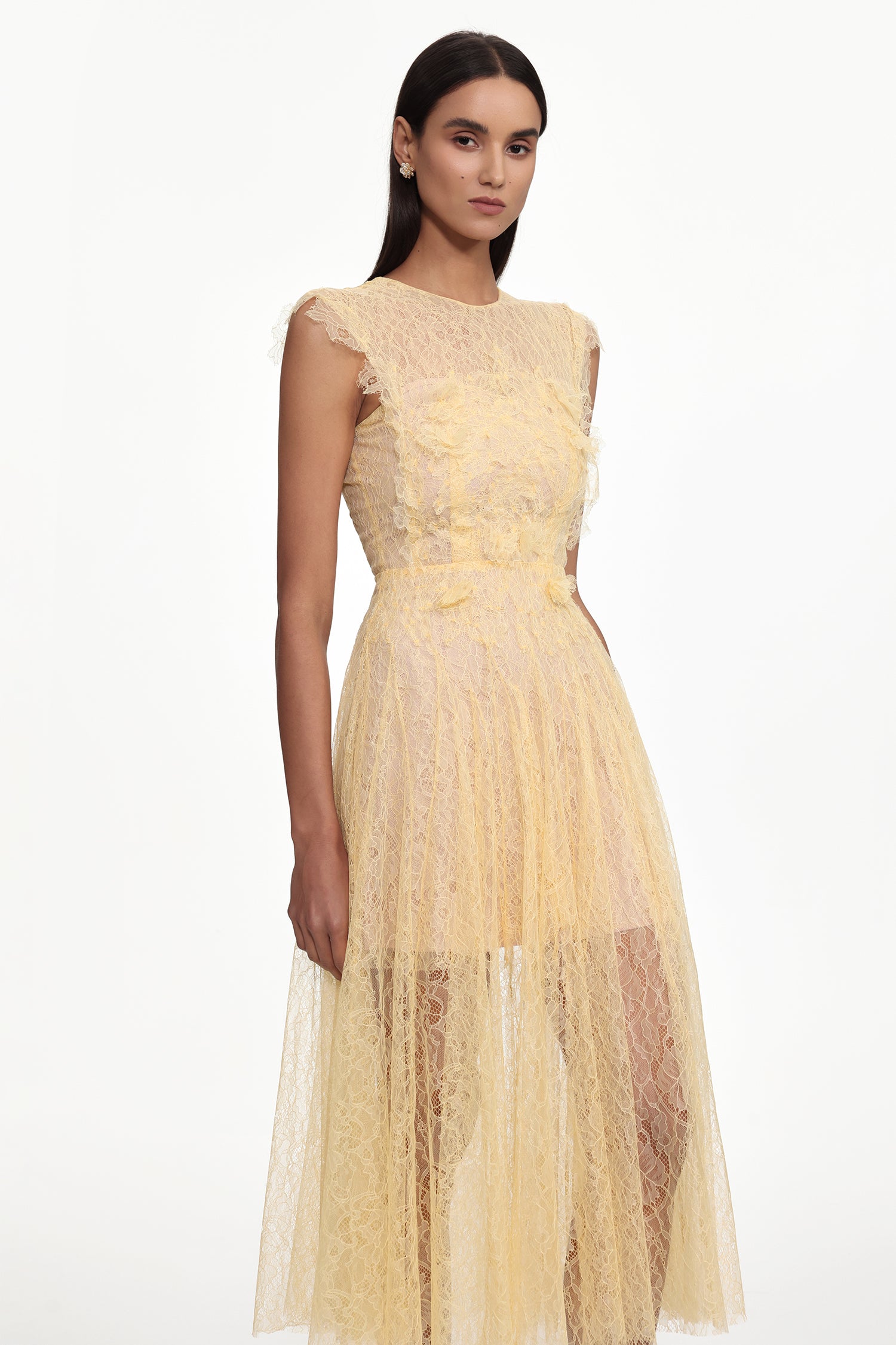 Kaidi Romantic Flowy Sleeveless Lace Maxi Dress	