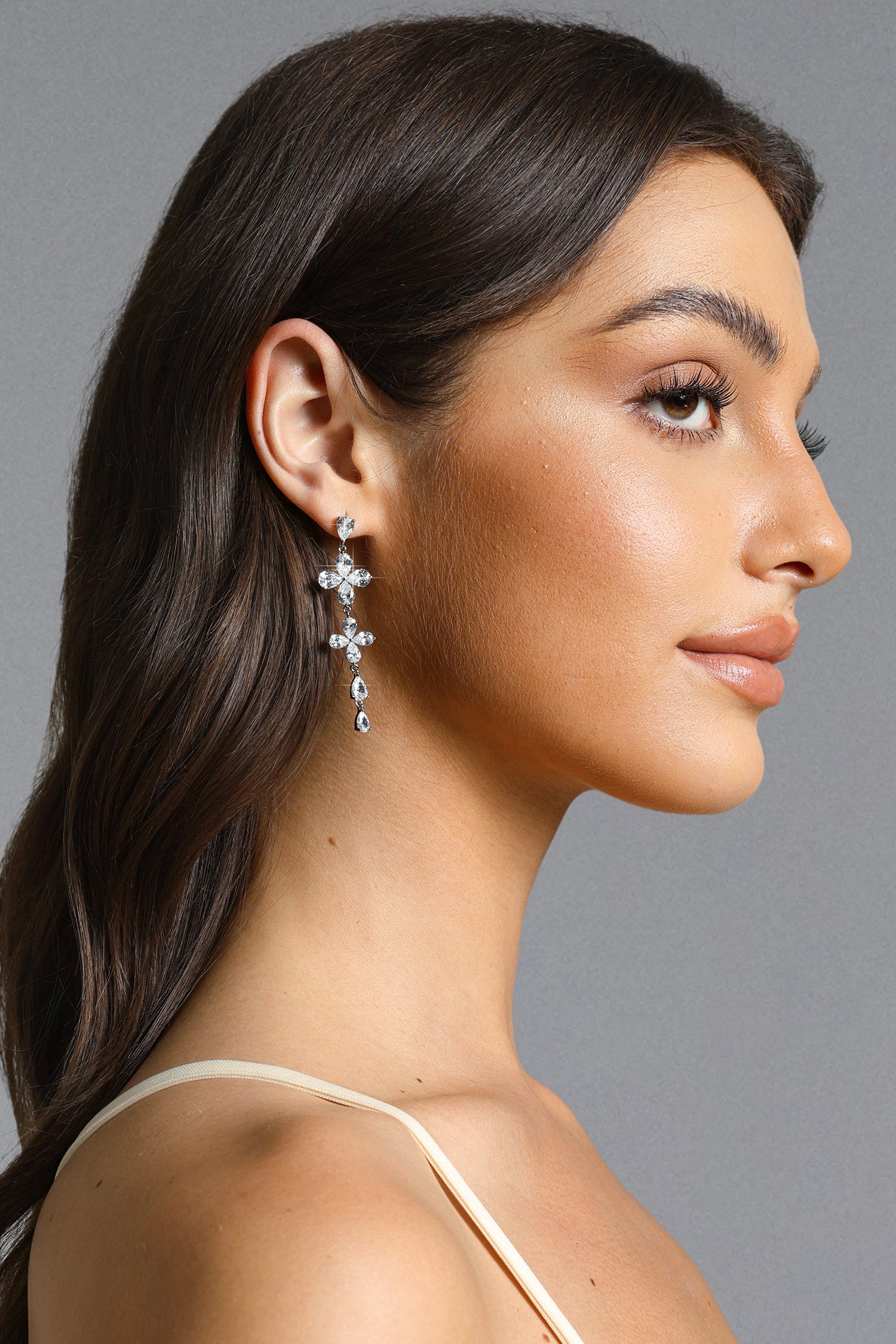 Yako Flower Diamond Drop Earrings	