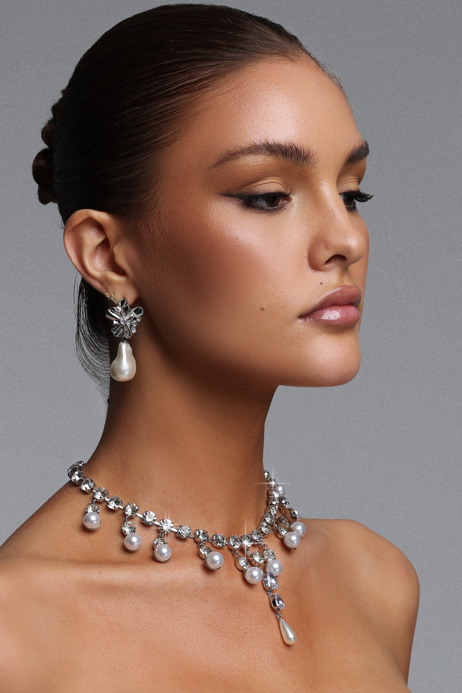 Elva Crystal Pearl Teardrop Tassel Choker Necklace	