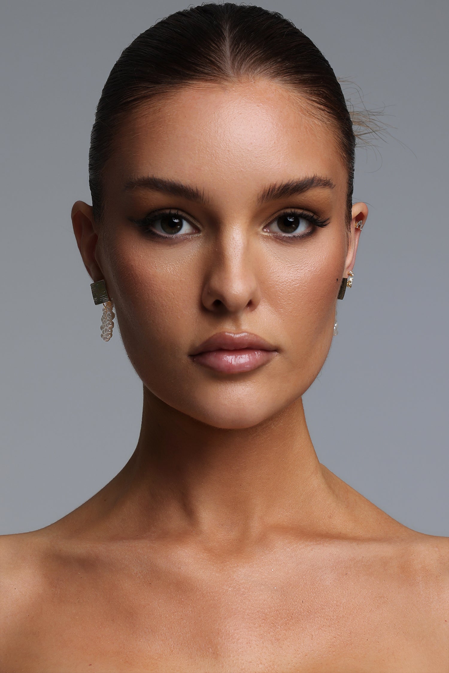 Nikola Brushed Square Hollow Pearl Fan-Shaped Earrings	