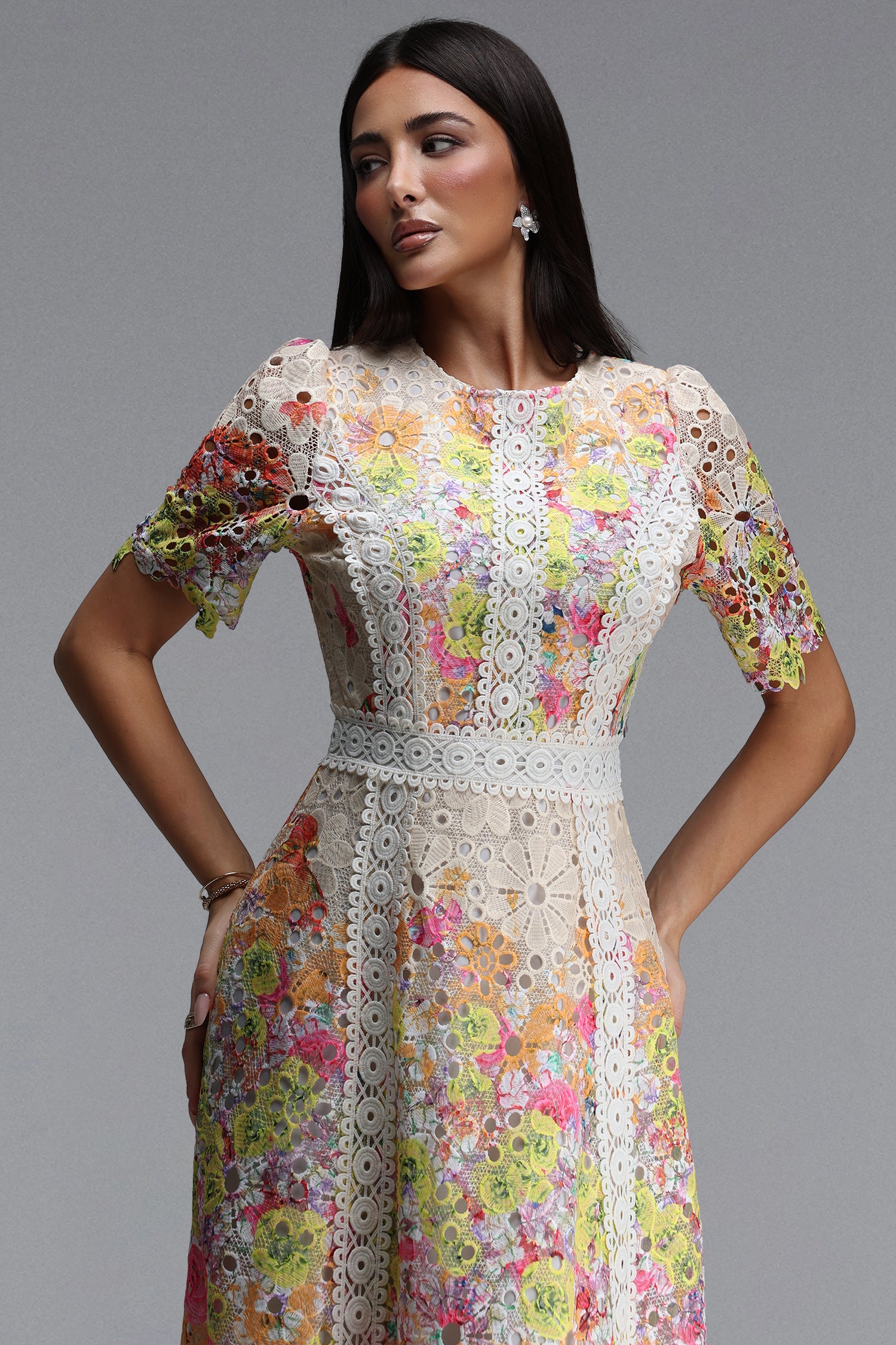Pillose Resort Cinched Round Neck Short Sleeve Floral Print Lace Yellow Maxi Dress	