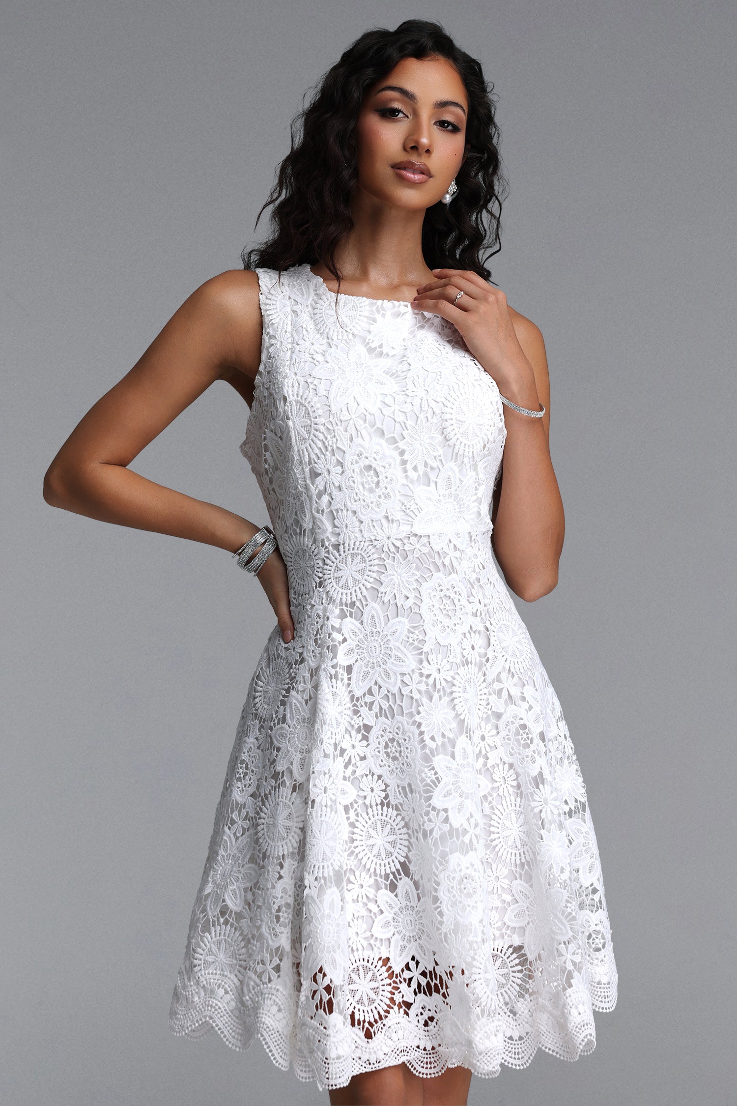 Pedra Elegant Cinched Round Neck Sleeveless Floral Lace Mini Dress	
