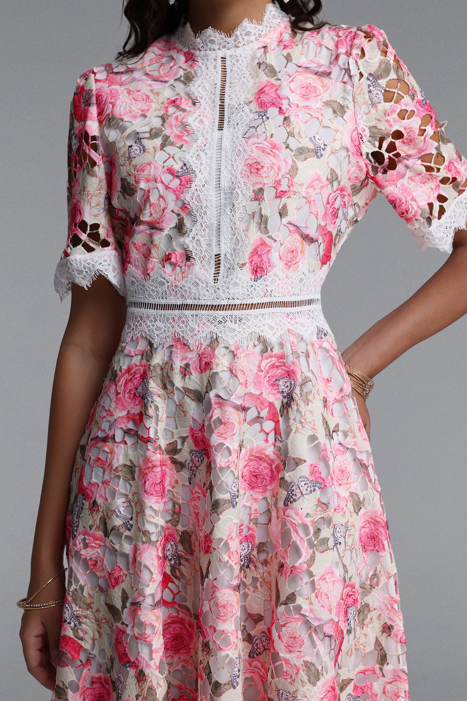 Perly Classic Cinched Short Sleeve Floral Print Lace Midi Dress	