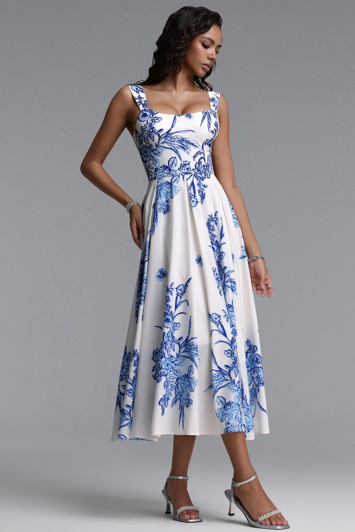 Marne Vintage Cinched Sleeveless Floral Print Woven Maxi Dress	