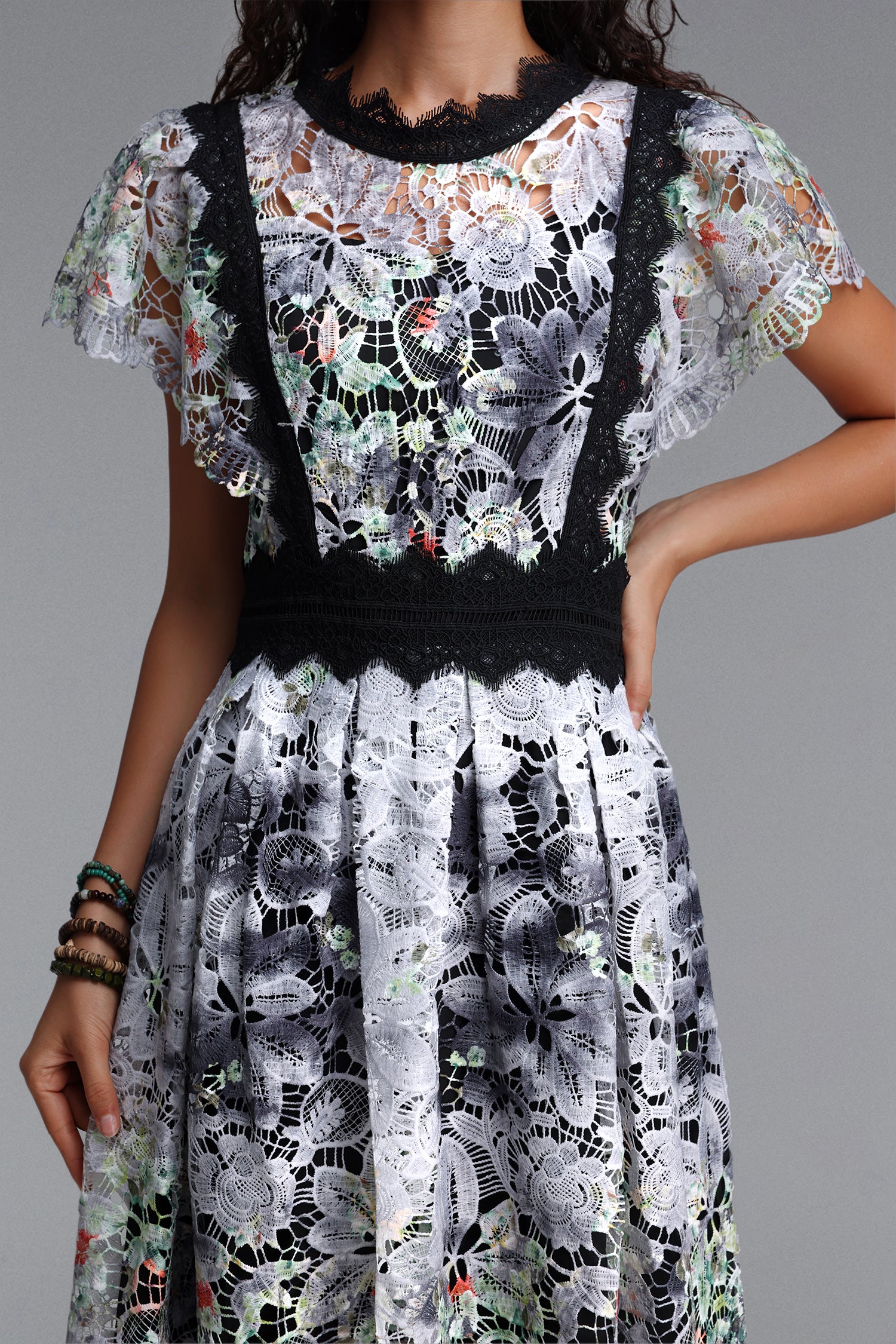 Leanna Resort Flowy Short Sleeve Floral Print Lace Black Midi Dress	