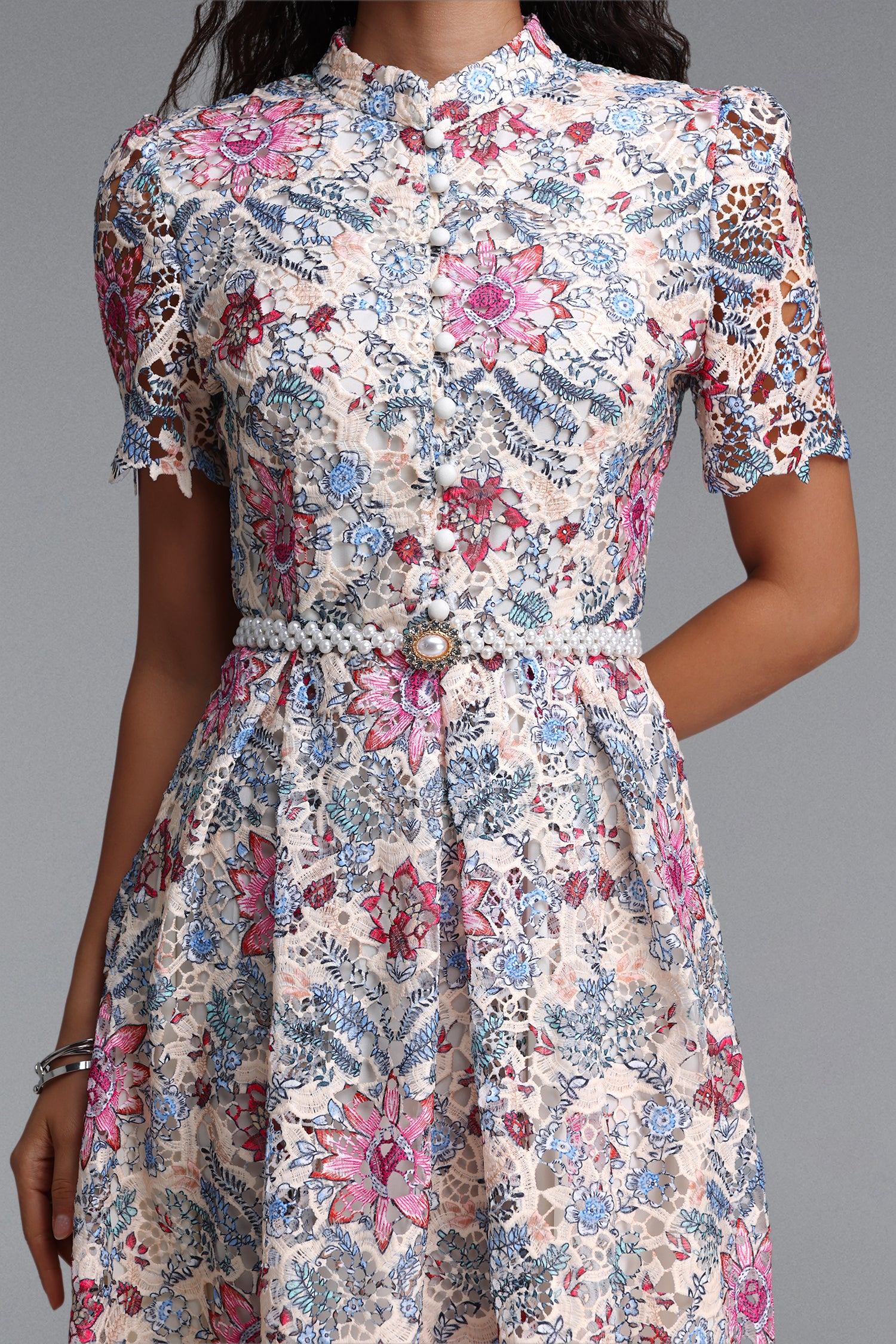 Rojo Resort Flowy Short Sleeve Floral Print Lace Midi Dress	