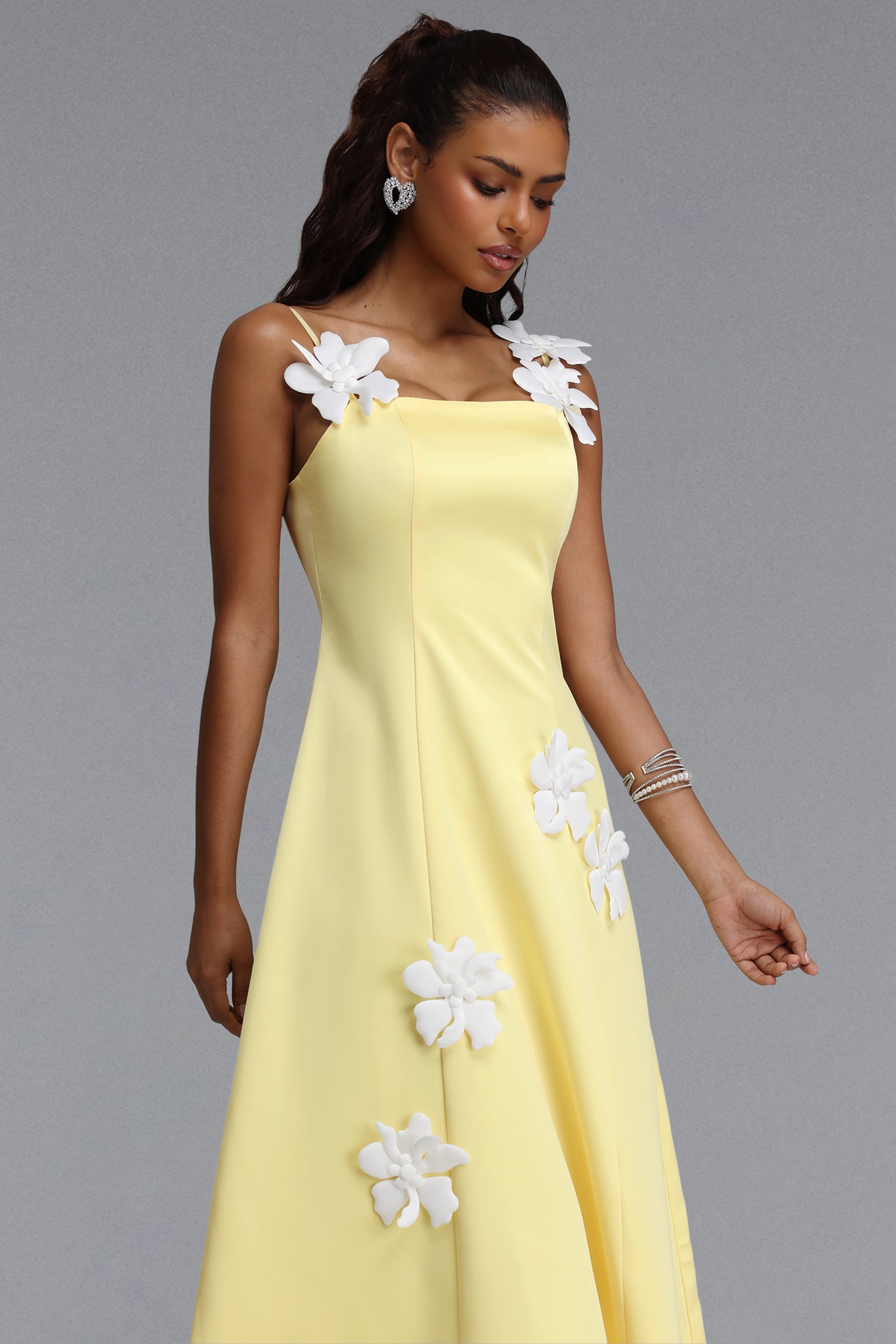 Liviya Elegant Tailored Spaghetti Strap Floral Woven Midi Dress	