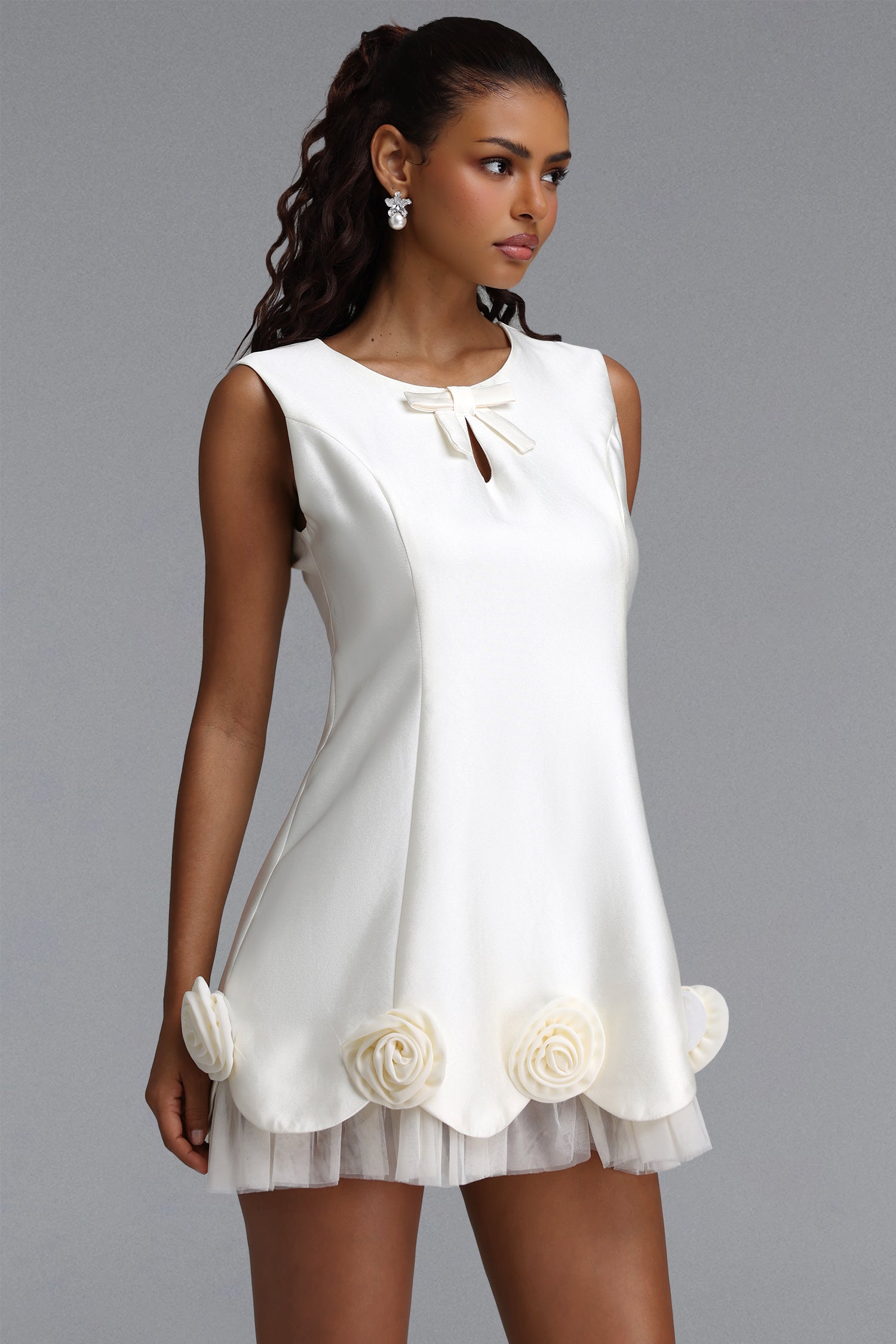 Fala Elegant Tailored Round Neck Sleeveless Bow Lustrous Woven Mini Dress	