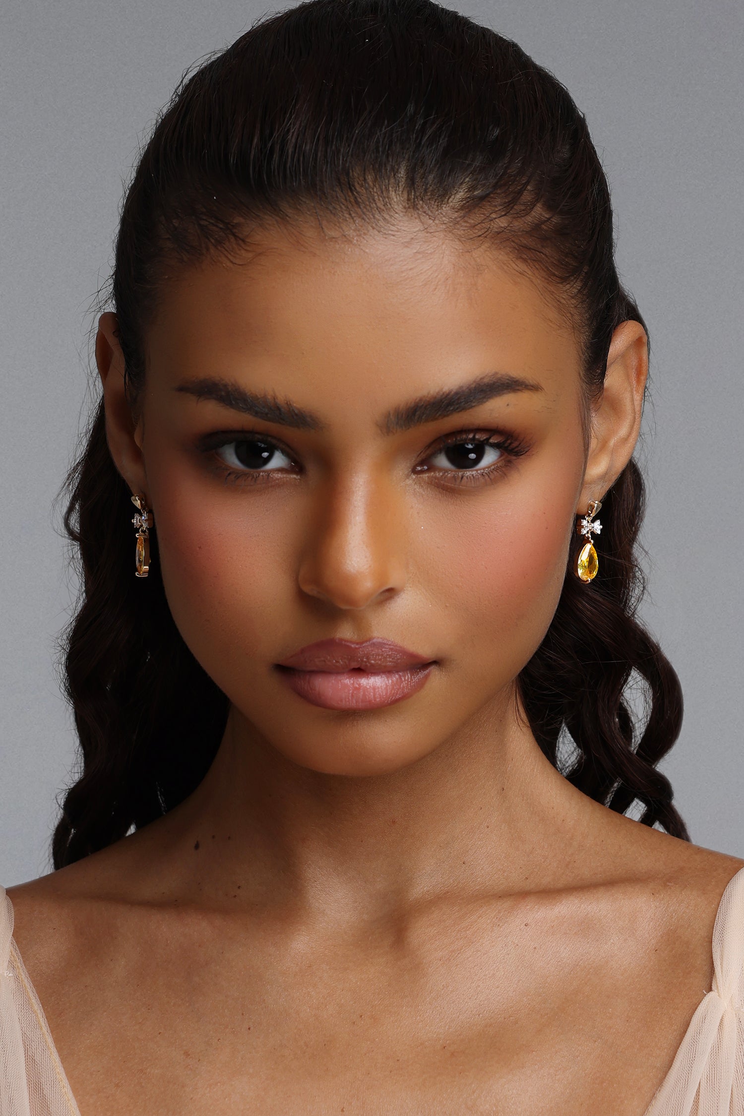 Havera Bow Teardrop Zircon Earrings	