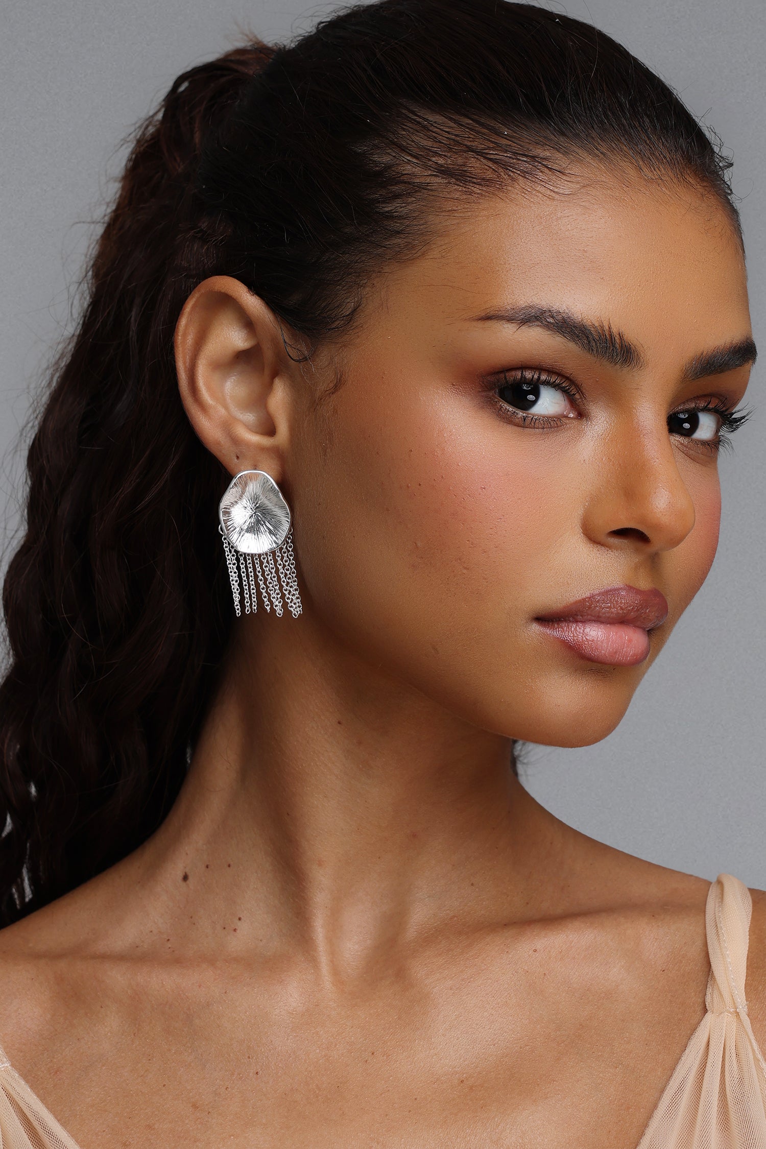 Mio Irregular Circular Metal Chain Earrings	