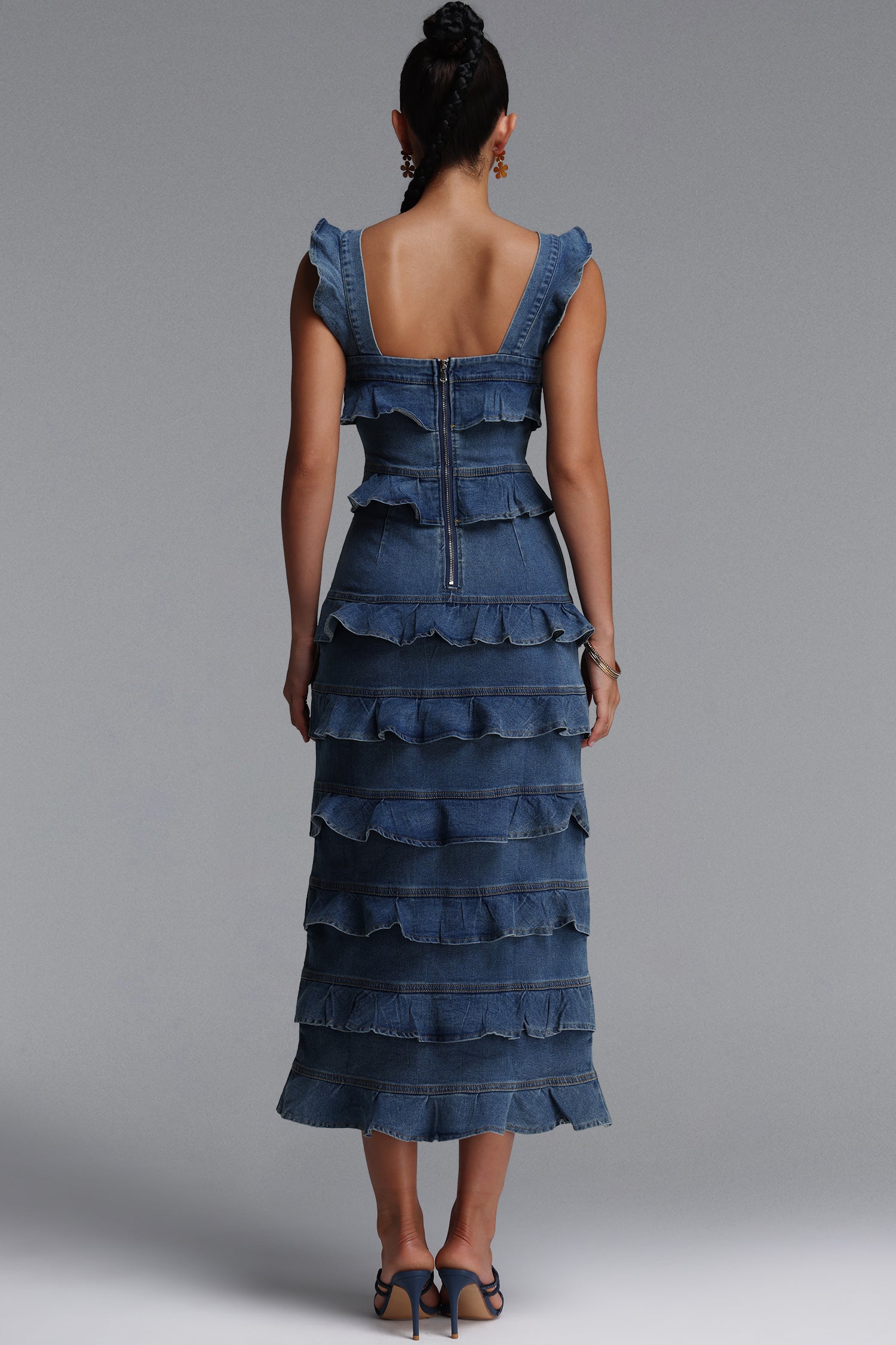 Rakani Romantic Contour Sleeveless Ruffle Maxi Dress	