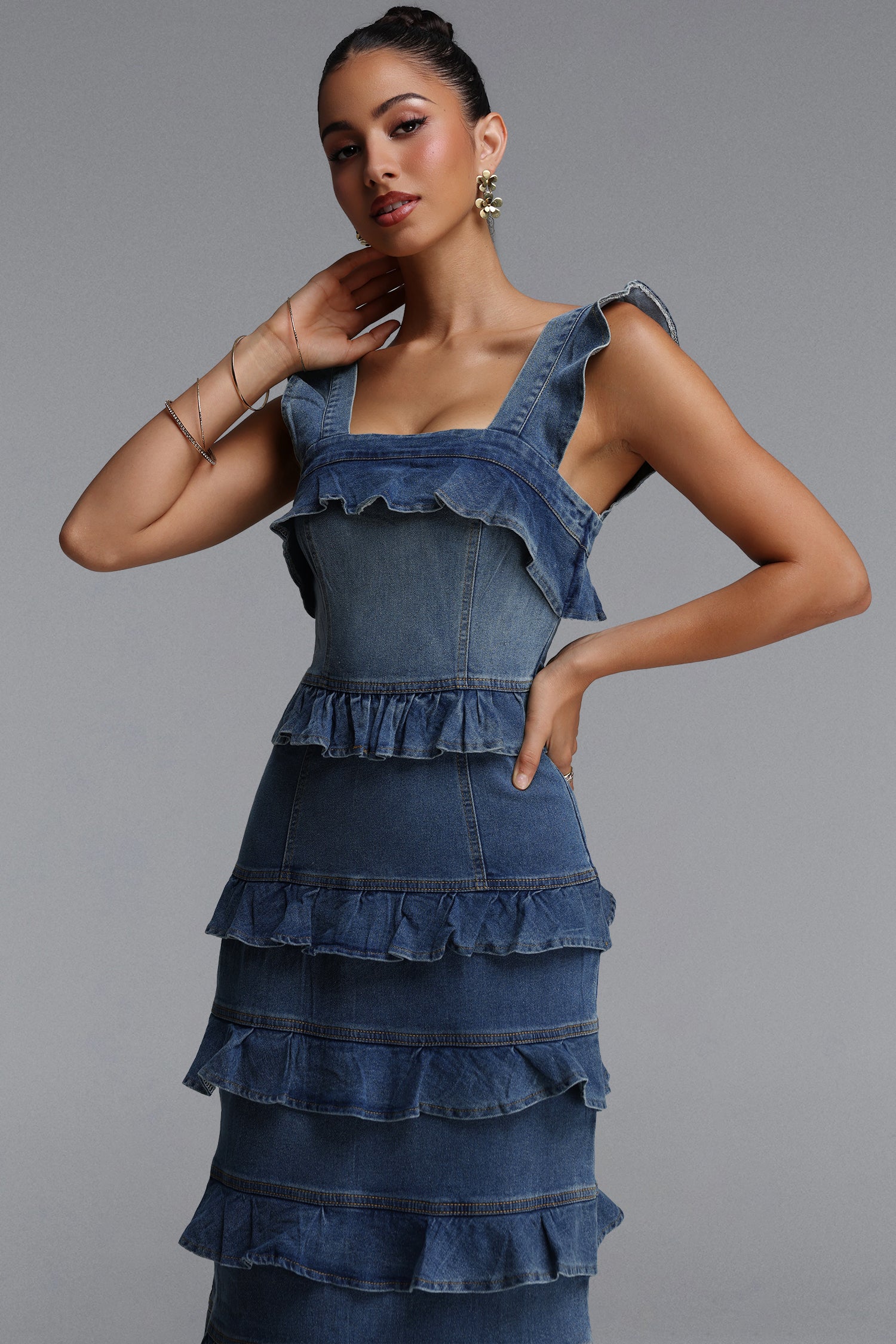 Rakani Romantic Contour Sleeveless Ruffle Maxi Dress	