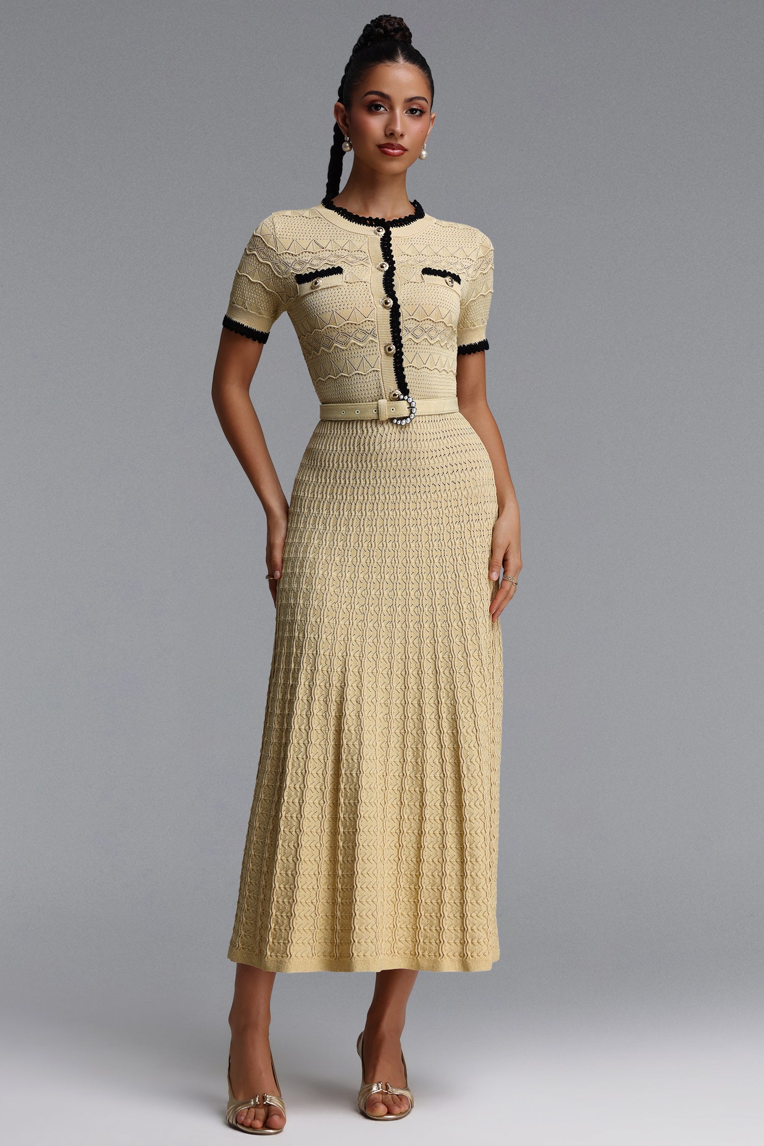 Wagani Elegant Contour Round Neck Short Sleeve Knit Maxi Dress	