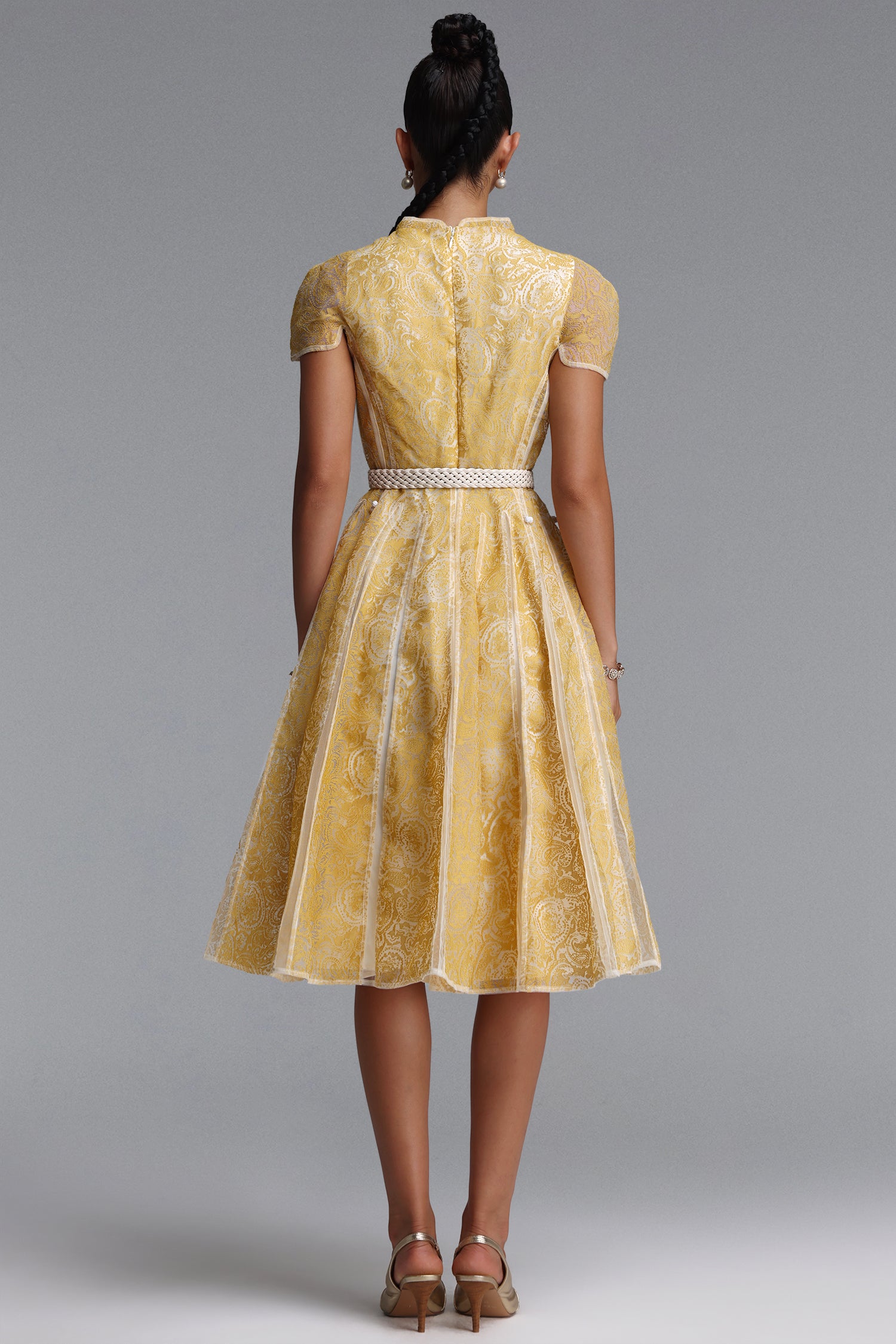 Rosita Elegant Cinched Waist Stand Collar Short?Sleeve Paisley Woven Maxi Dress	