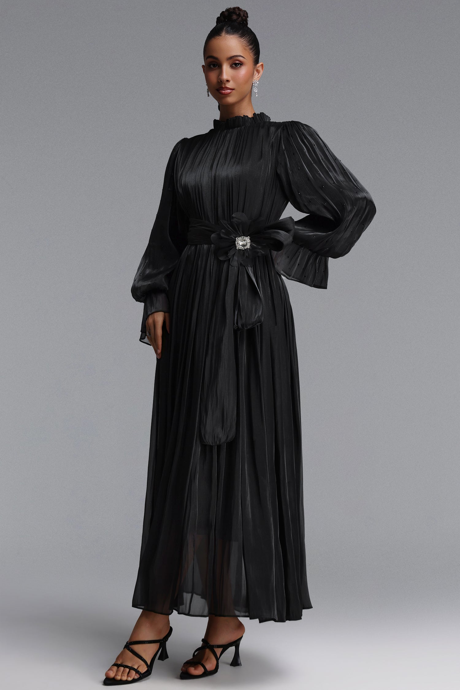 Ikira Resort Flowy Long Sleeve Pleated Floral Satin Black Maxi Dress	