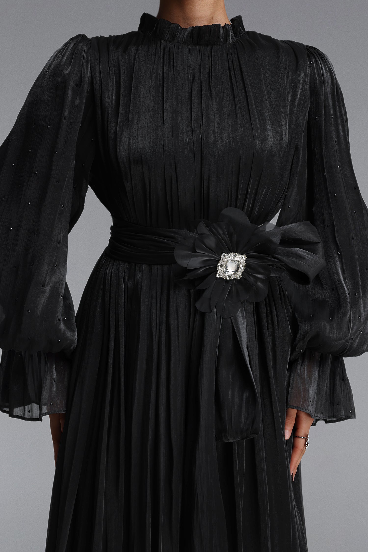 Ikira Resort Flowy Long Sleeve Pleated Floral Satin Black Maxi Dress	