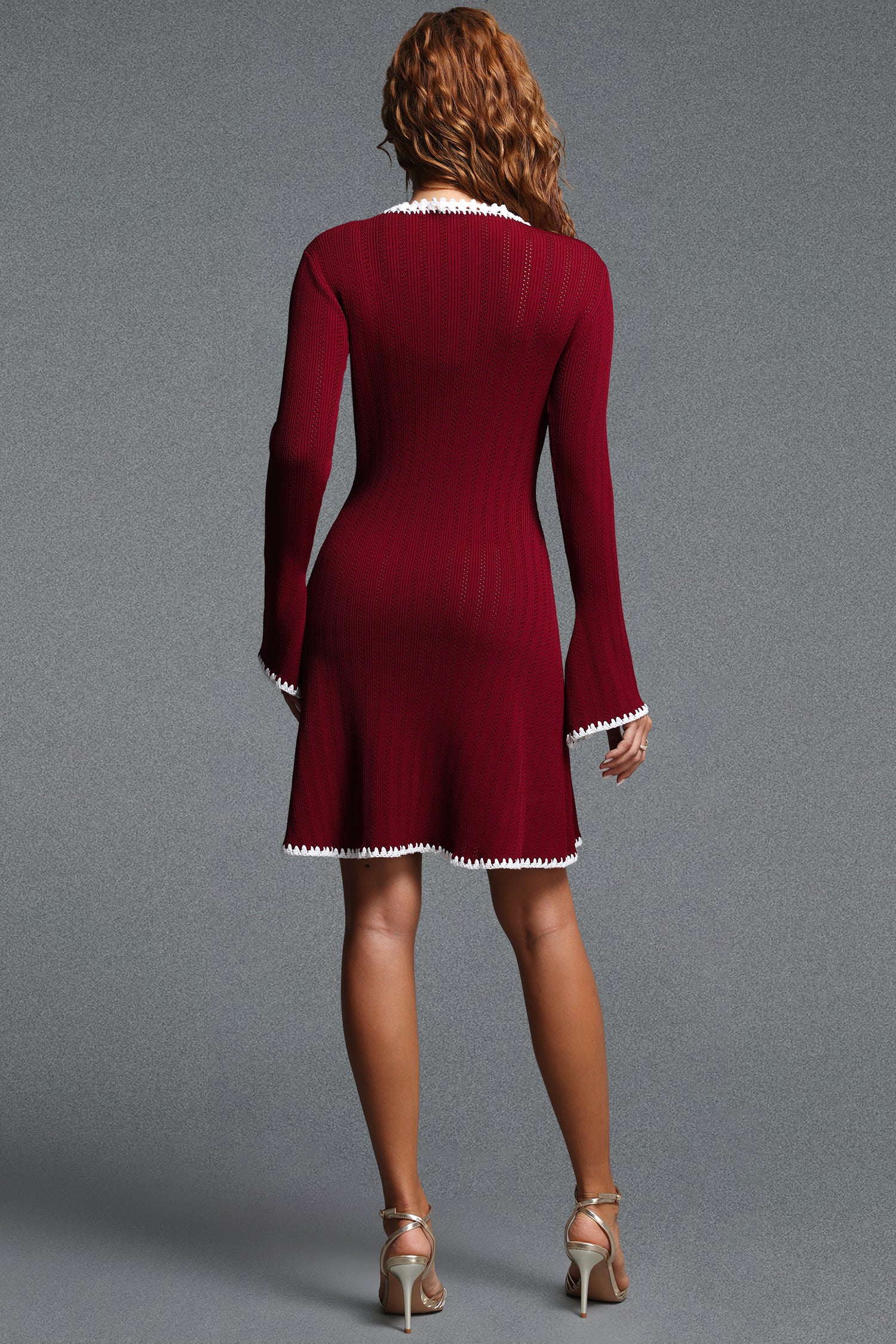 Demily Classic Contour V Neck Long Sleeve Knit Mini Dress	