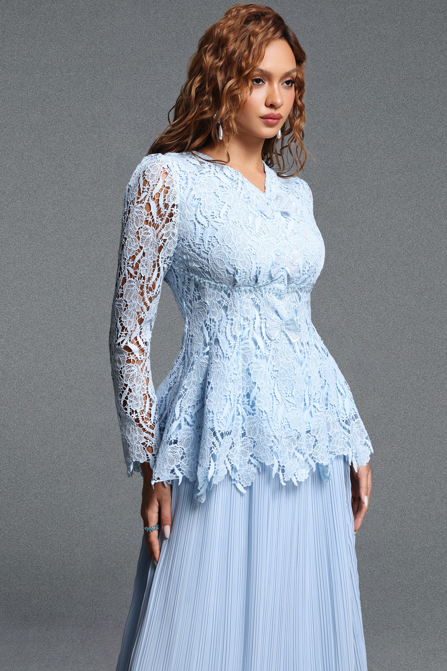 Veva Romantic Flowy V-Neck Long Sleeve Lace Spliced Pleated Chiffon Maxi Dress	