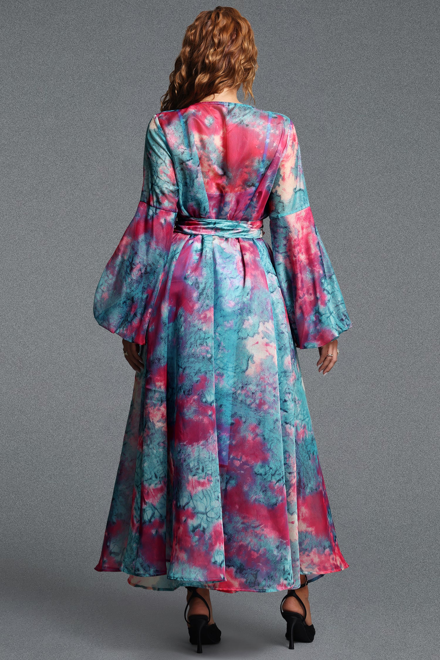 Lalila Romantic Flowy V-Neck Long Sleeve Printed Organza Maxi Dress	