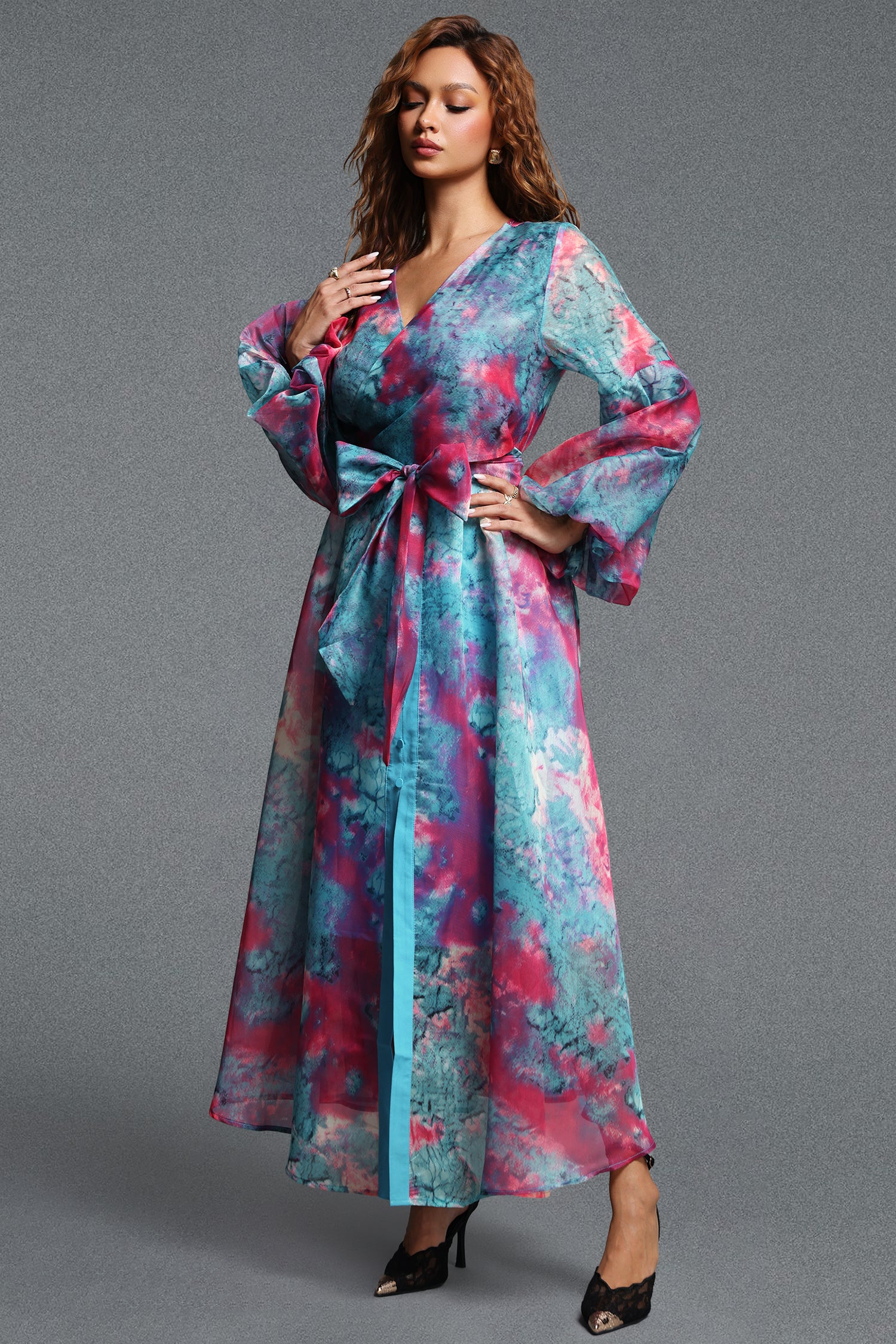Lalila Romantic Flowy V-Neck Long Sleeve Printed Organza Maxi Dress	