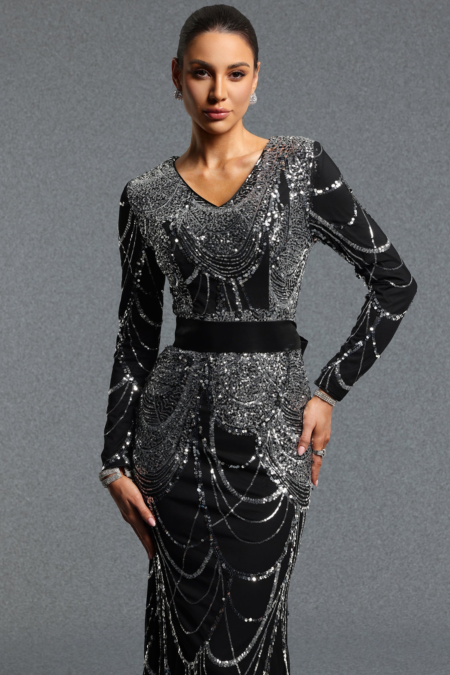 Teagan Elegant Contour V Neck Long Sleeve Sequined Maxi Dress	