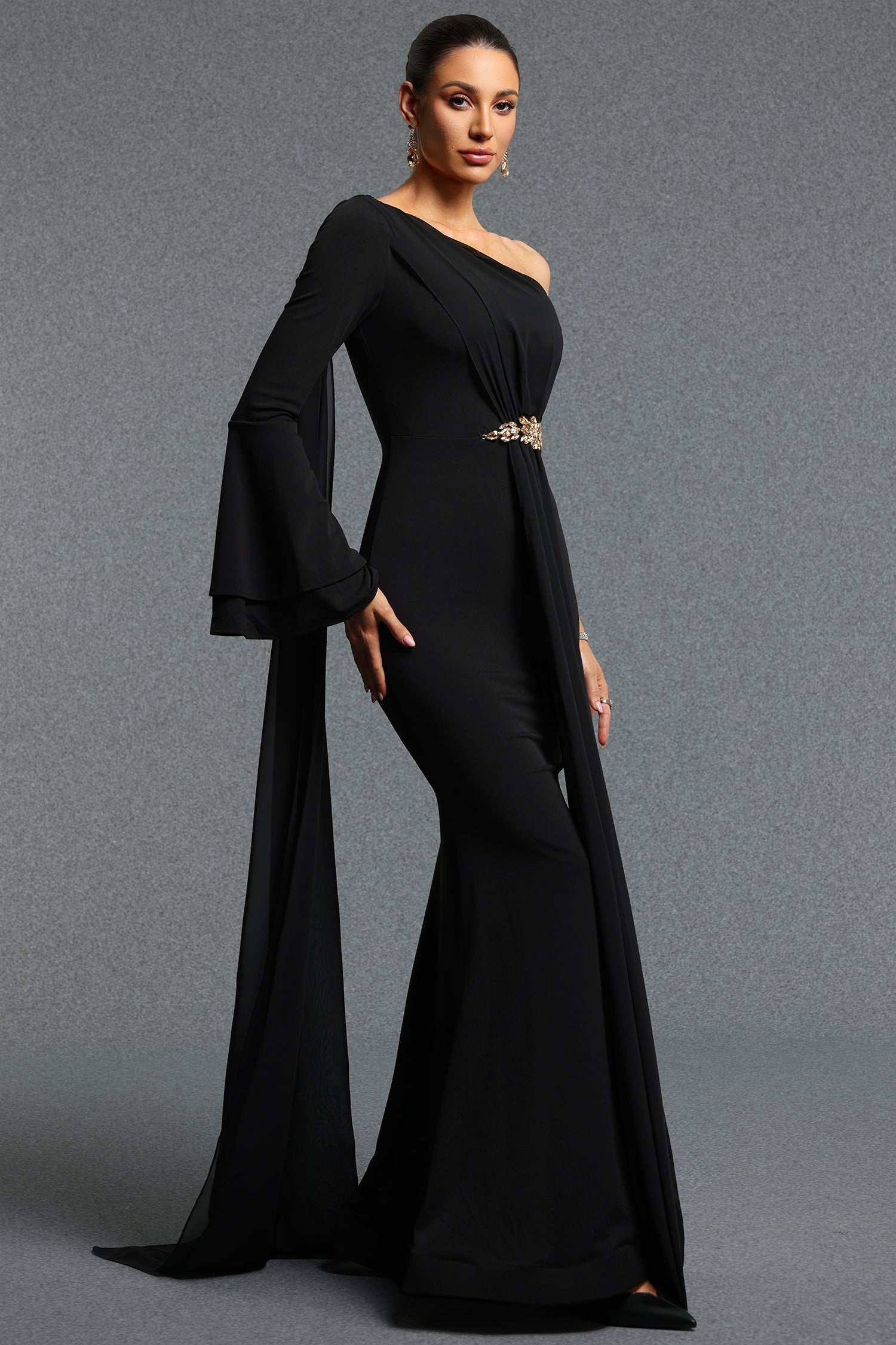 Venal Elegant Contour One Shoulder Long Sleeve Ruched Maxi Dress	