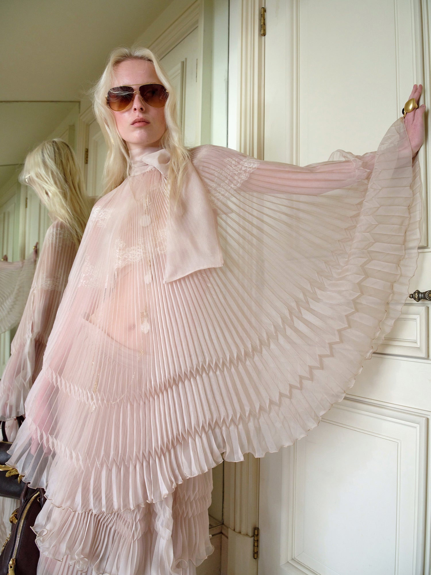 Sheer Yarn Fixed Pleat Bow Tie Top