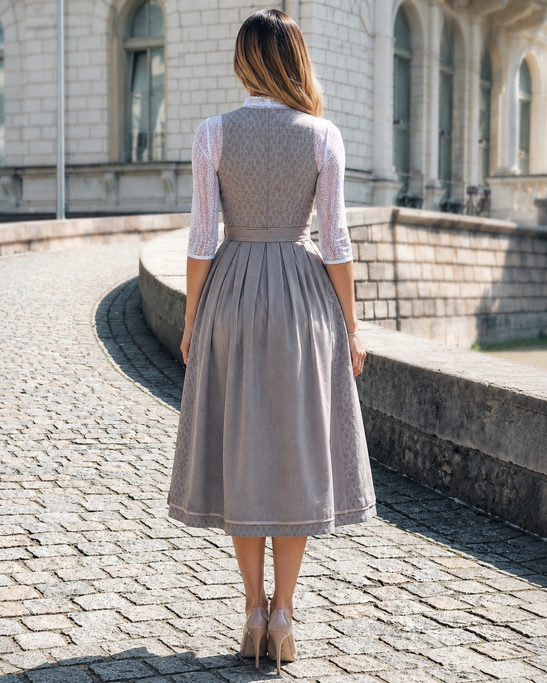 Dirndl?grau Laura	