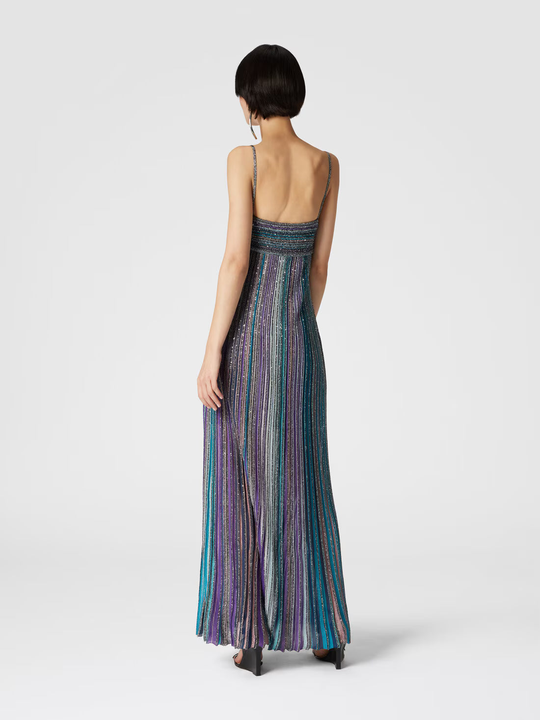 Langes ärmelloses Kleid aus Lamé-Faltenstrick